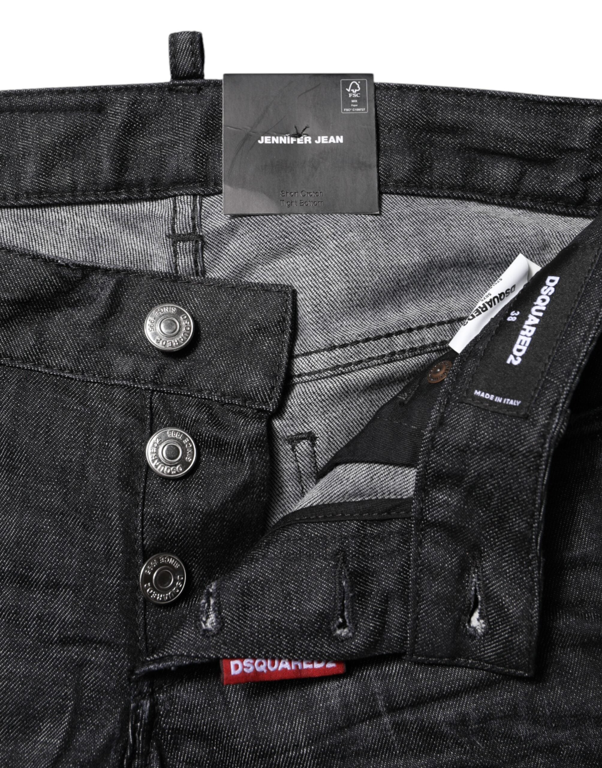 Jeans skinny en coton noir à taille basse de Dsquared², coupe ajustée et tendance, visible sur l'image.