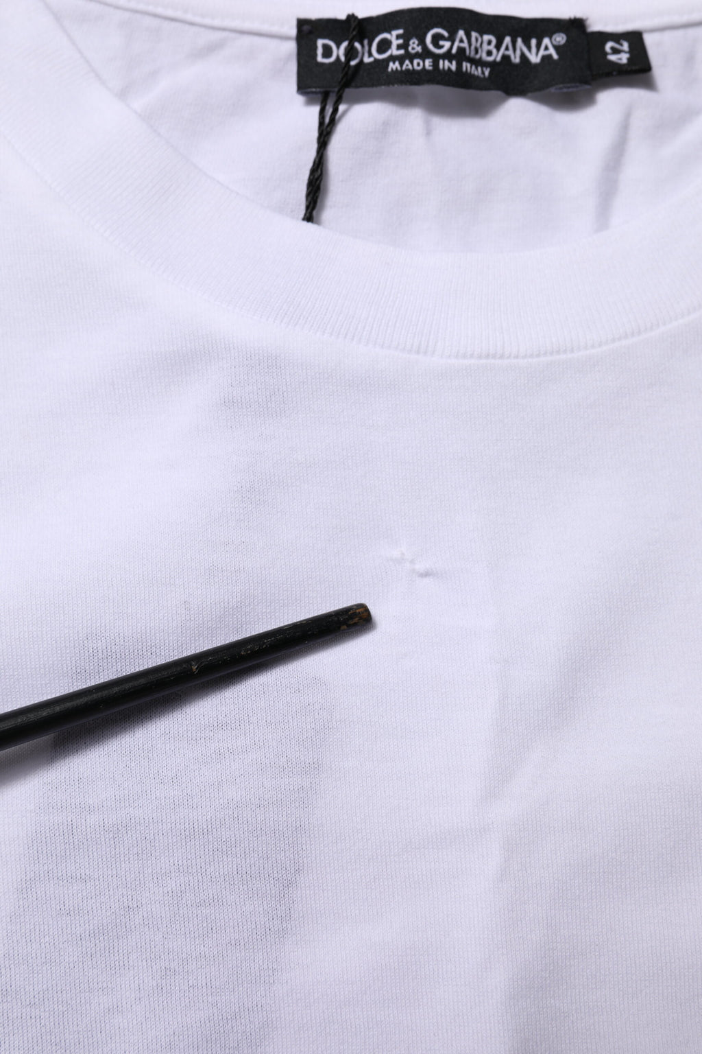 T-shirt blanc en coton Dolce & Gabbana à col rond et manches courtes, vue de face.