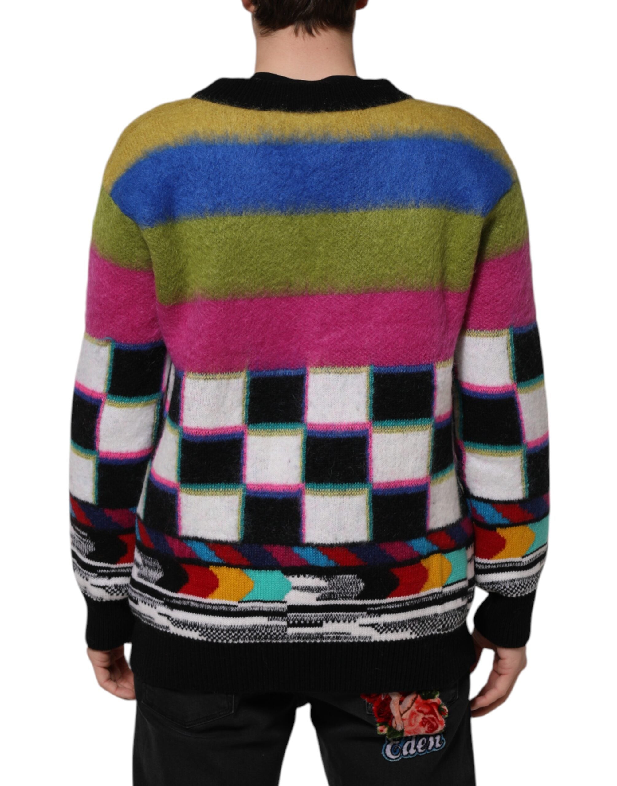 Pull à manches longues Dolce & Gabbana en tricot multicolore avec motif glitch, style moderne et coloré.