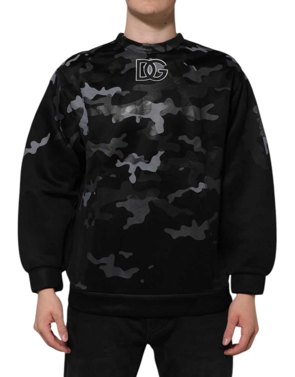 Pull noir camouflage Dolce & Gabbana, sweat-shirt à col rond, en coton avec motif camouflage noir et gris.