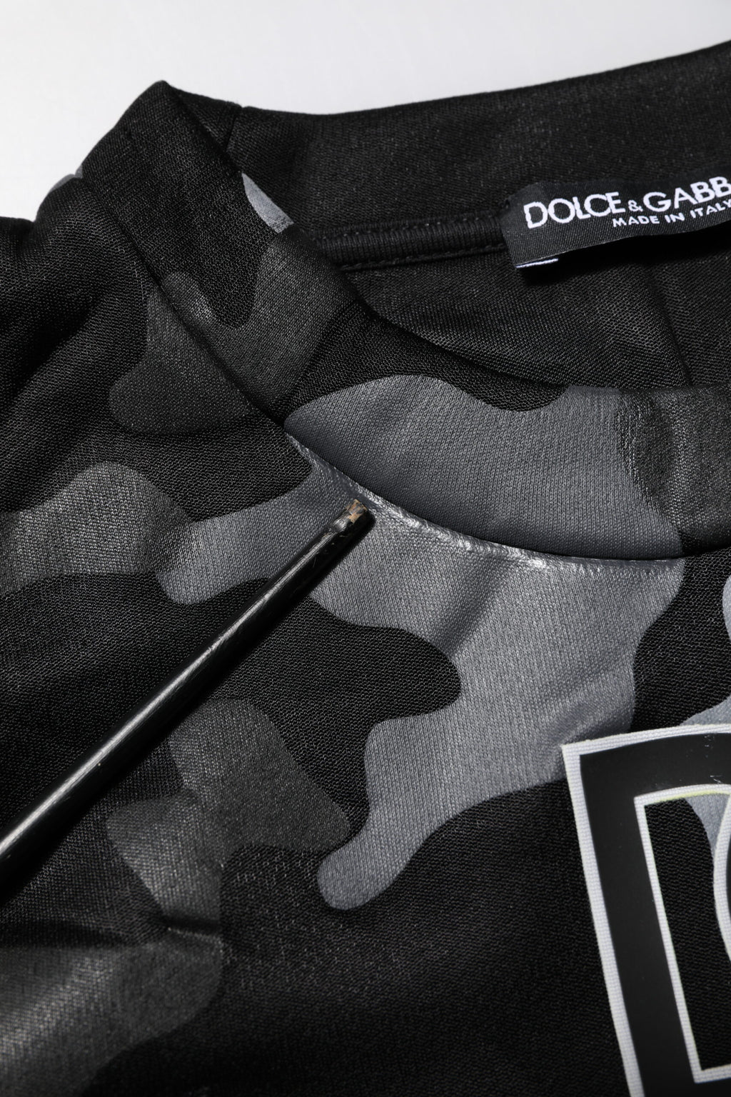 Pull à capuche Dolce & Gabbana en camouflage noir, sweat-shirt décontracté en coton avec logo de la marque.