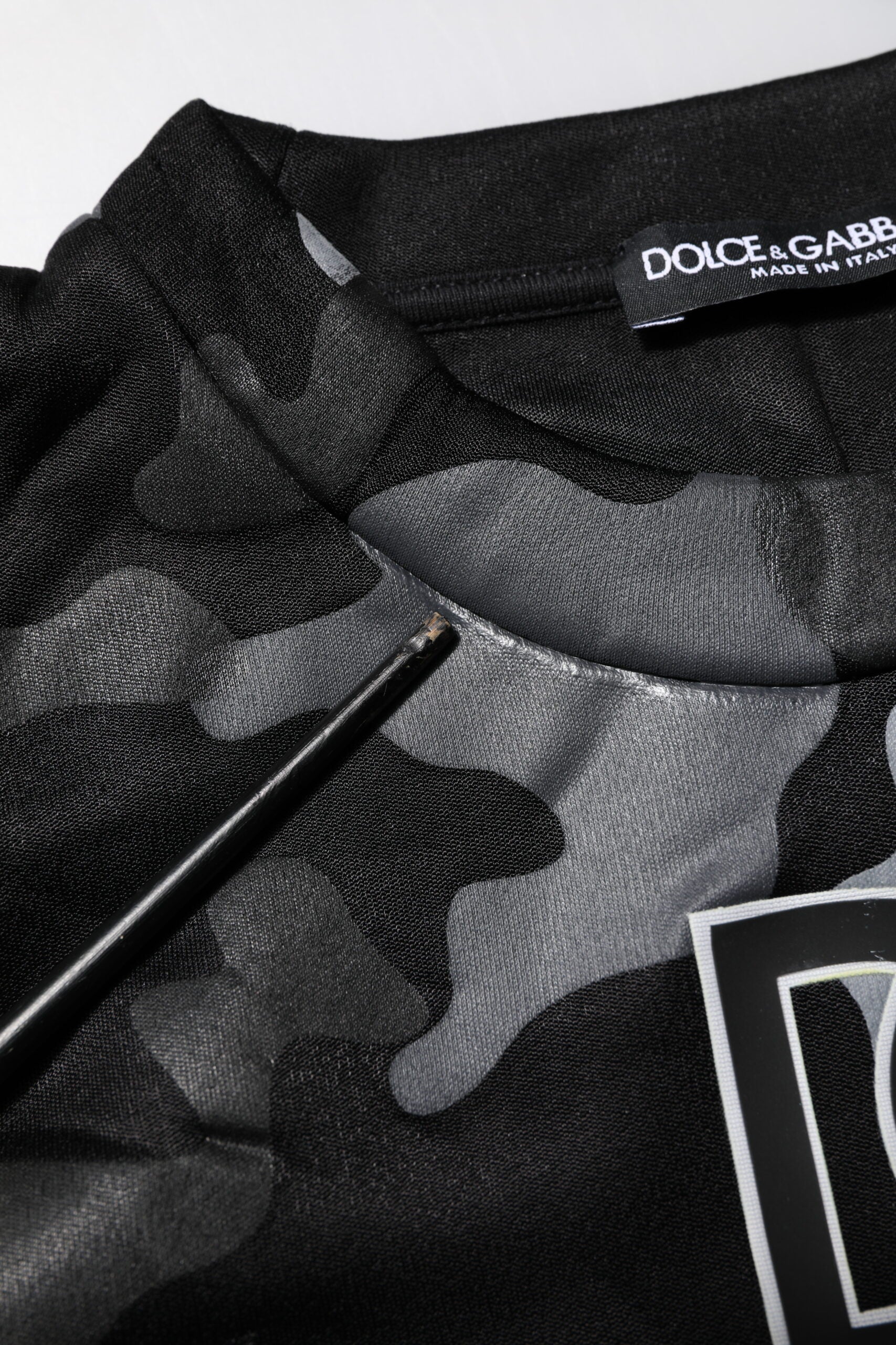 Pull à capuche Dolce & Gabbana en camouflage noir, sweat-shirt décontracté en coton avec logo de la marque.