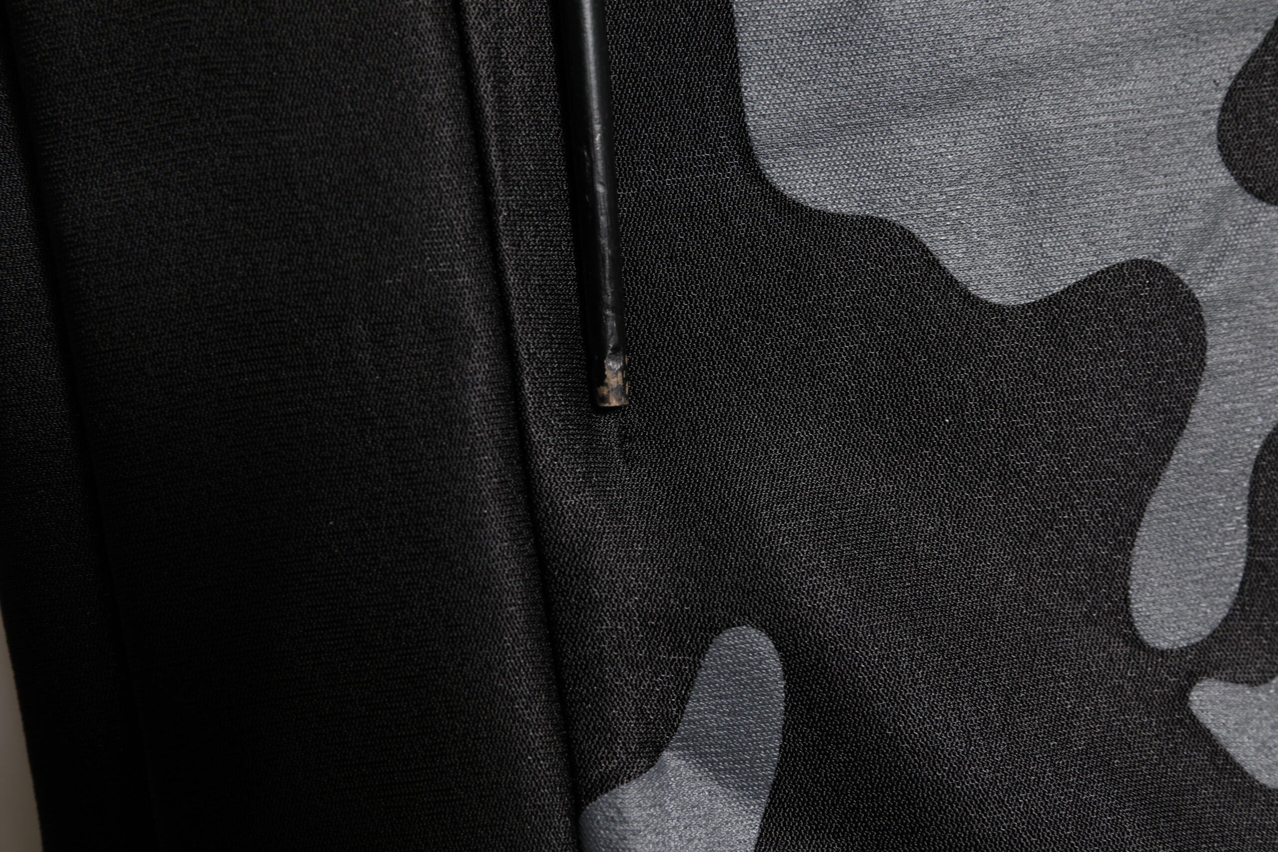 Pull à capuche camouflage noir Dolce & Gabbana, sweat-shirt à manches longues avec logo de la marque.