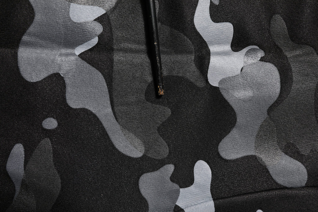 Pull-over Dolce & Gabbana à camouflage noir, sweat-shirt en coton avec col rond et manches longues.
