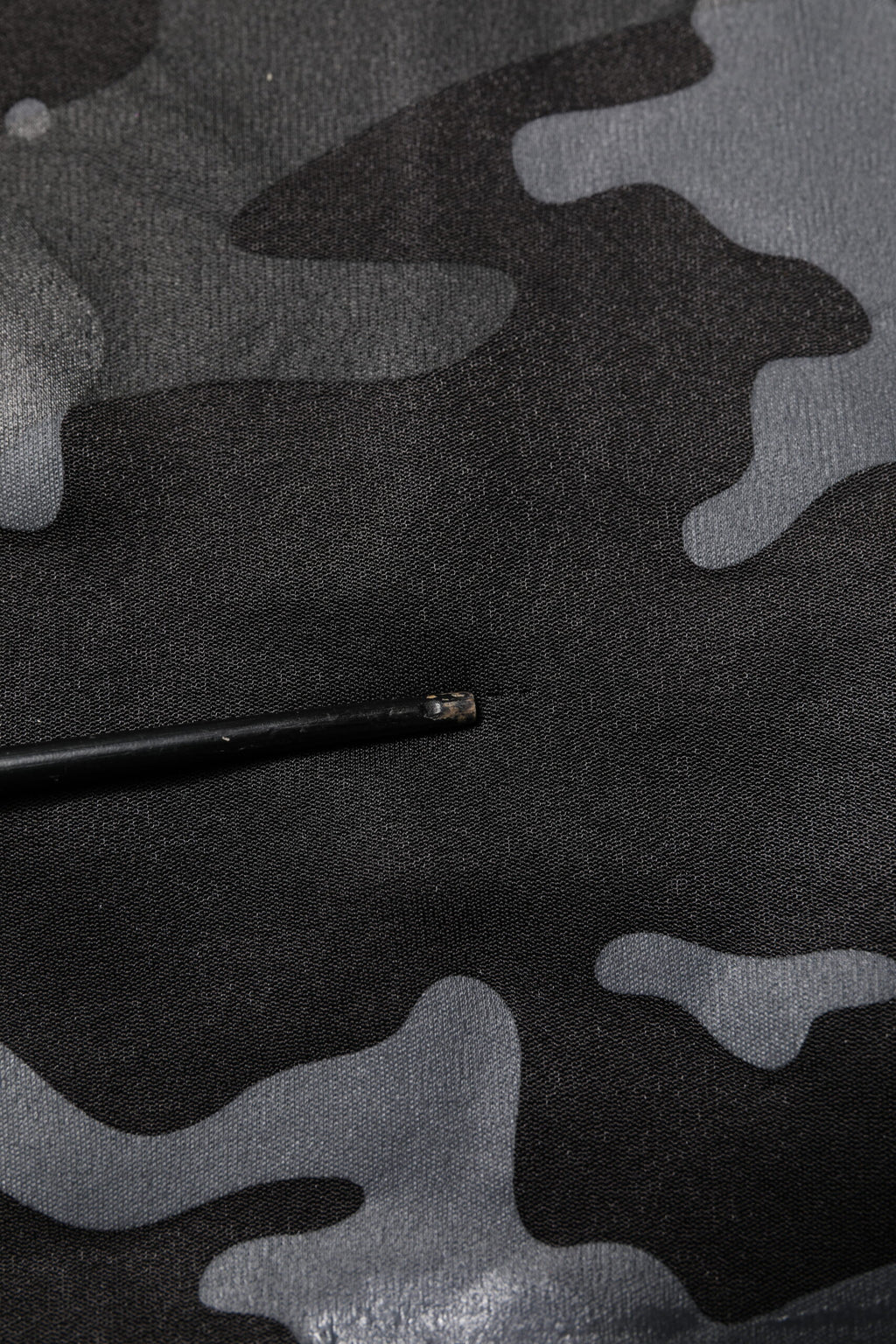 Sweat-shirt Dolce & Gabbana noir avec motif camouflage, pull-over en coton à manches longues.