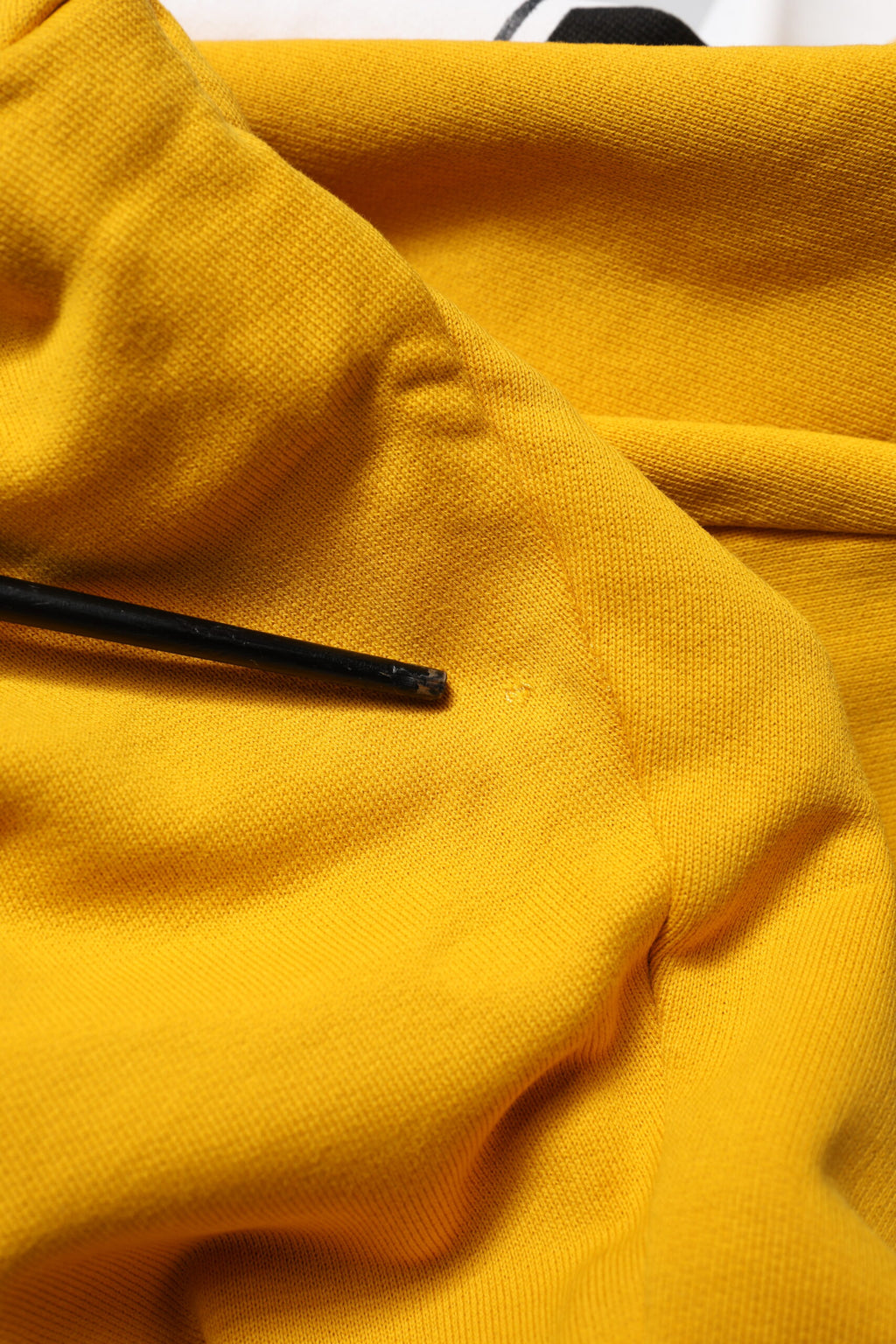Pantalon de jogging en coton jaune Dolce & Gabbana, style décontracté avec coupe ajustée et ceinture élastique.