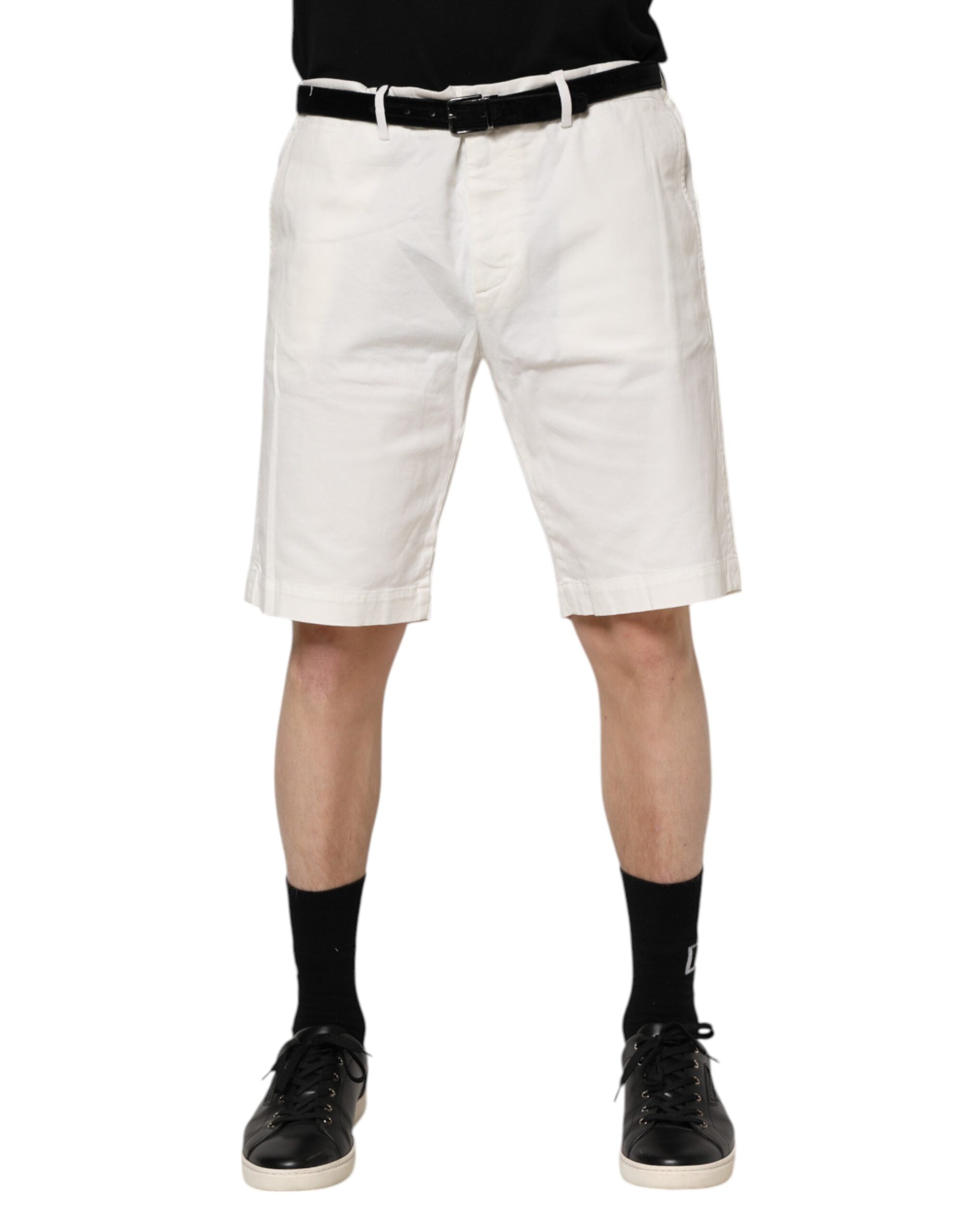 Shorts décontractés pour homme Dolce & Gabbana, chino blanc en coton stretch, style casual et confortable.