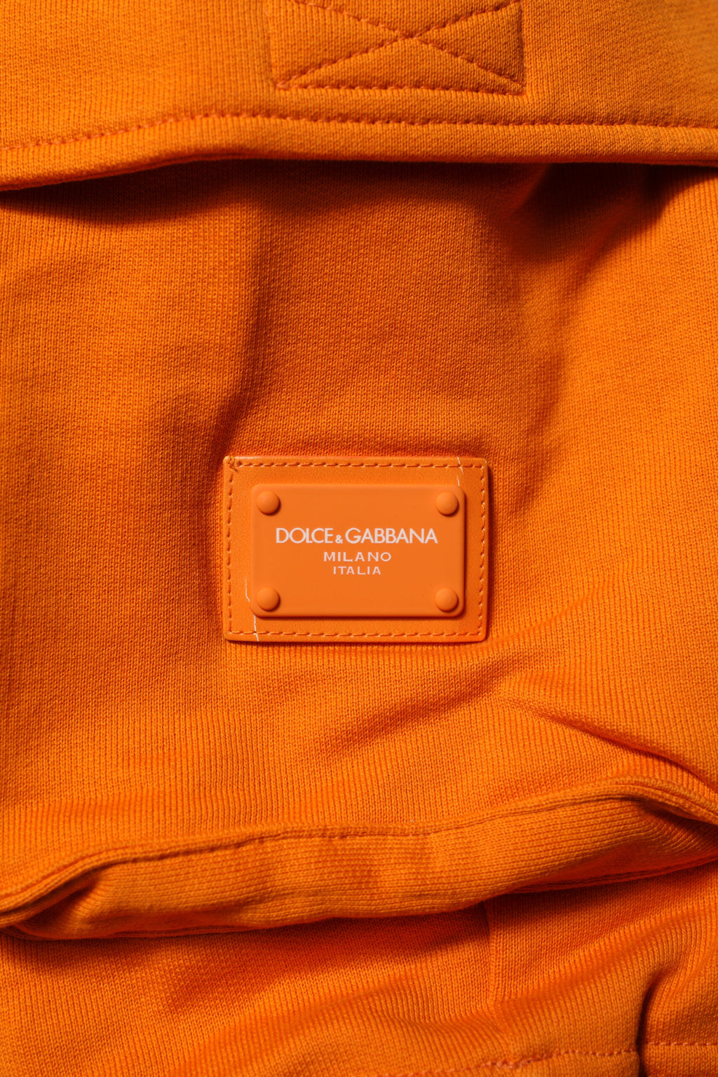 Shorts cargo bermuda en coton orange pour homme de Dolce & Gabbana, pantalon décontracté avec poches pratiques et style classique.