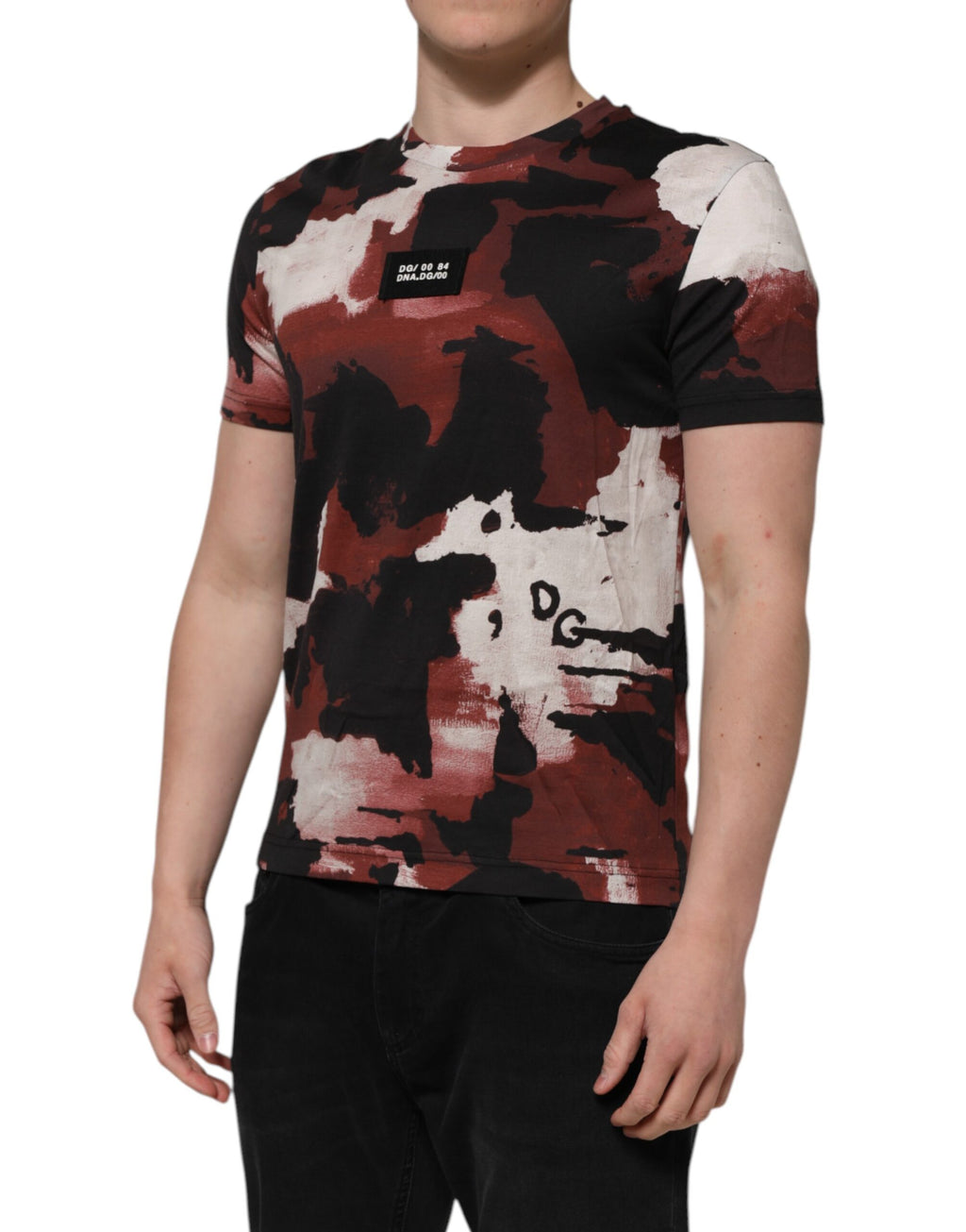 T-shirt à col rond pour homme Dolce & Gabbana, motif camouflage multicolore, style décontracté et moderne.
