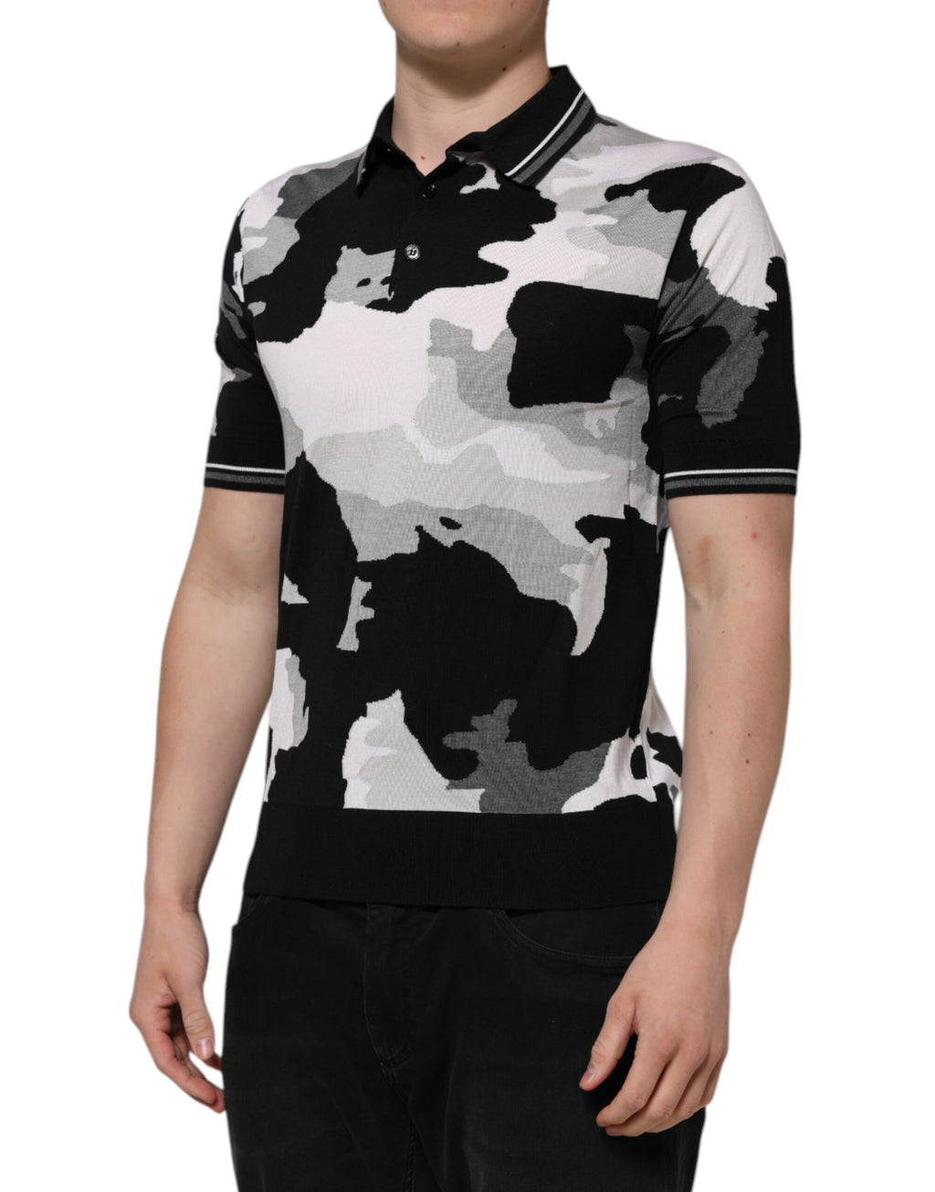 Polo col ras du cou Dolce & Gabbana multicolore camouflage, t-shirt en coton avec col, style décontracté et tendance.