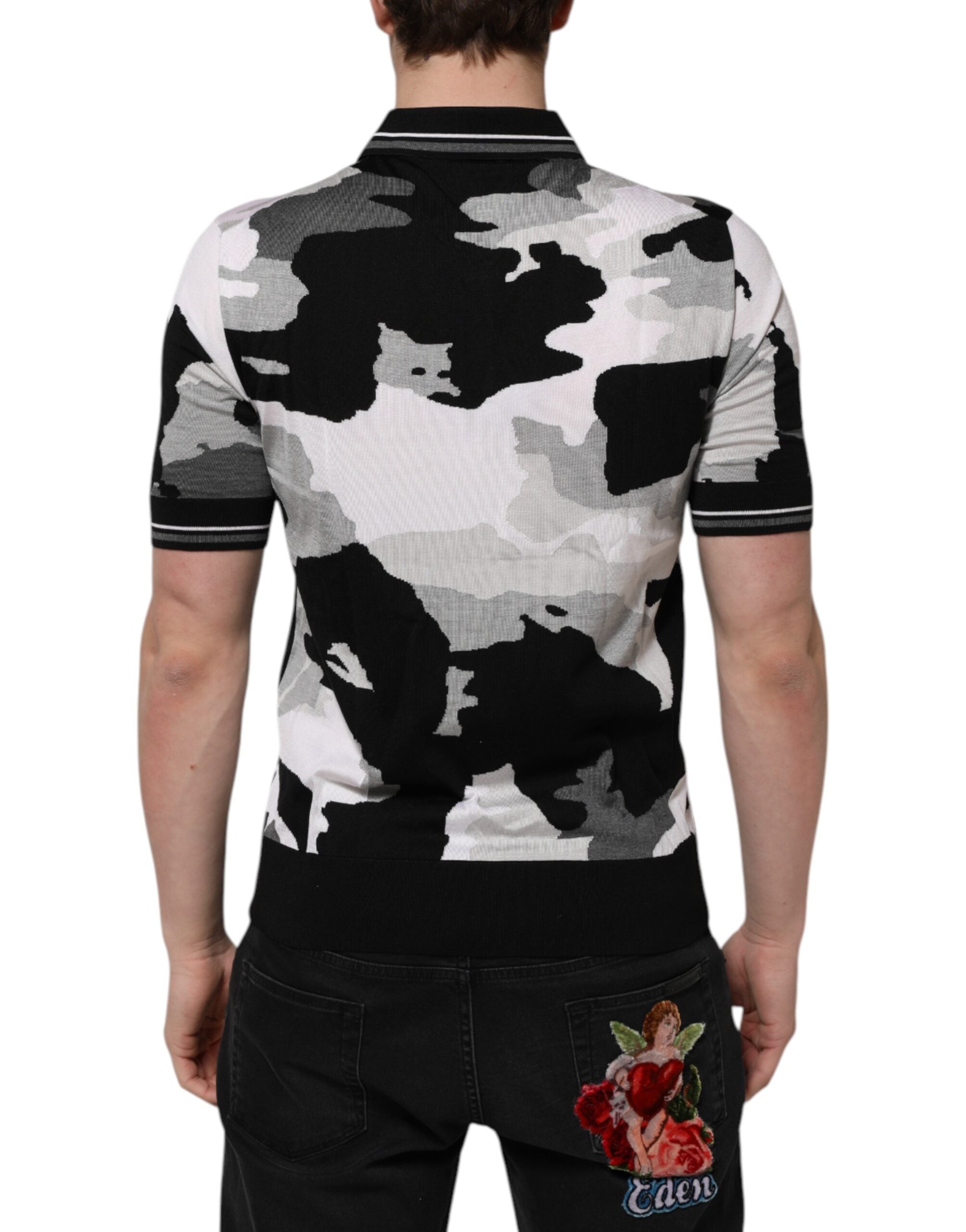 Polo à col multicolore Dolce & Gabbana avec motif camouflage, t-shirt pour homme, design tendance et élégant.