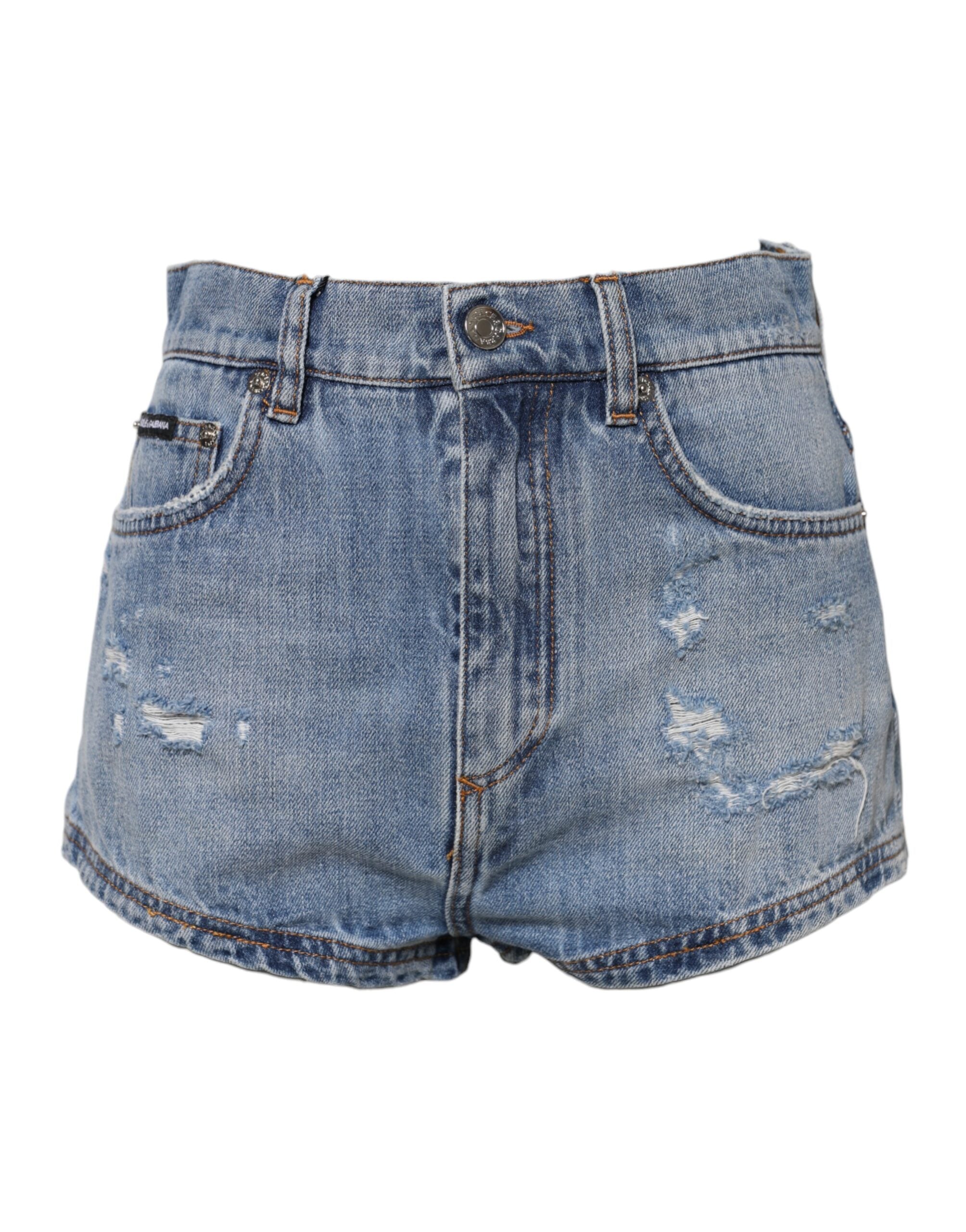 Shorts en denim coton Dolce & Gabbana avec logo bleu et plaque, style hot pants, visible détails du tissu et de la finition.