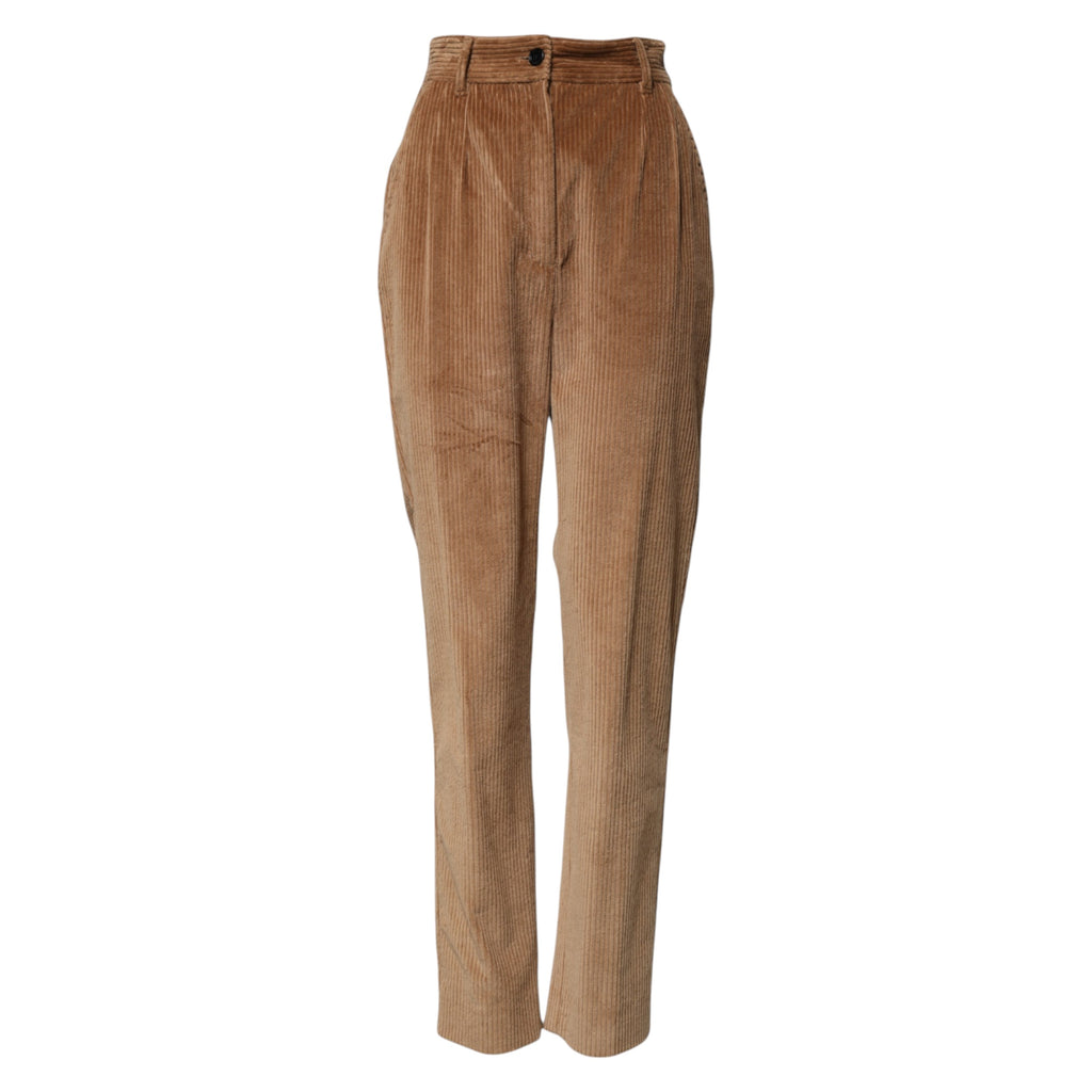 Pantalons en velours côtelé marron de coupe tapered par Dolce & Gabbana, coton doux et tissu texturé visible.