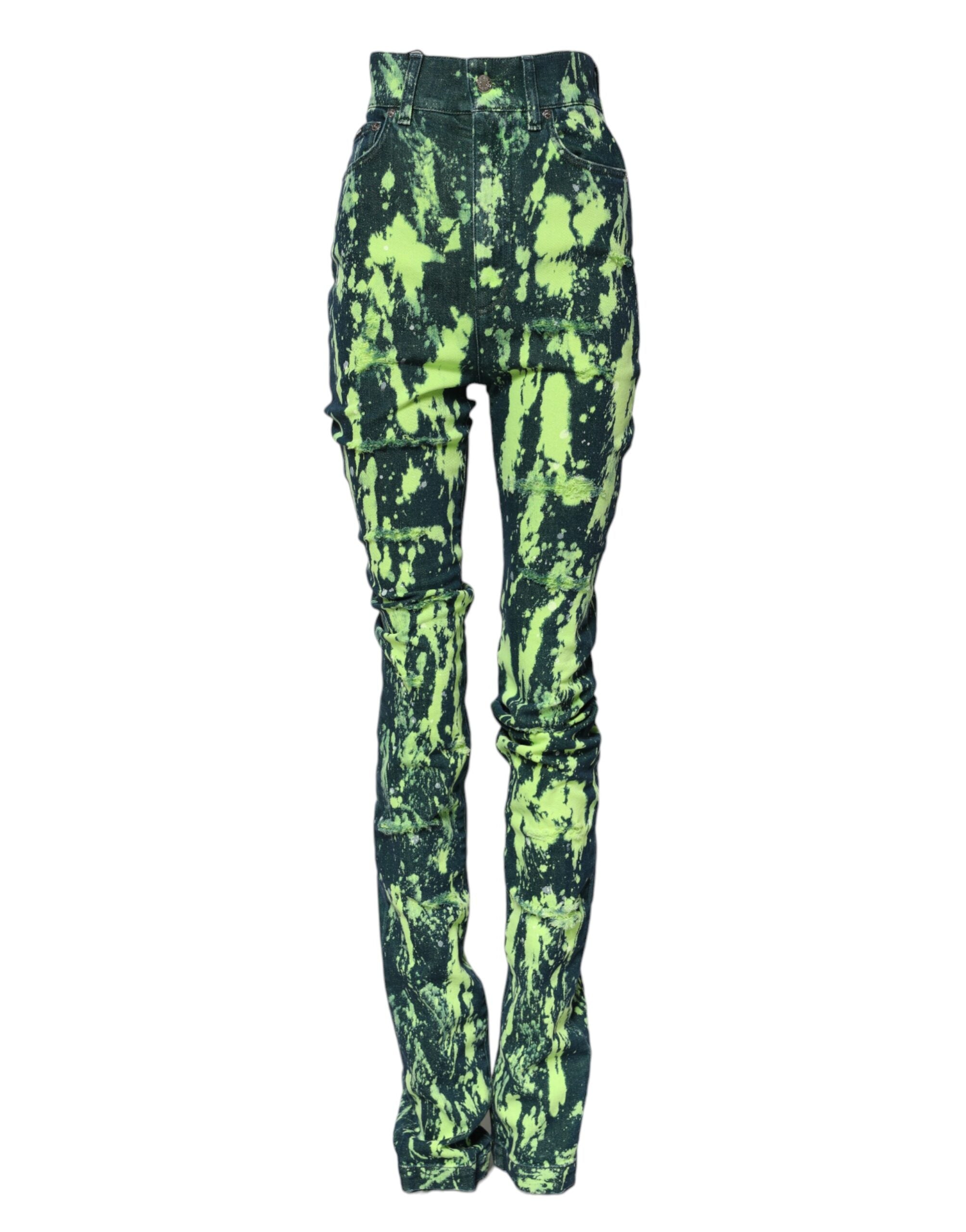 Jeans en denim taille haute Dolce & Gabbana avec éclaboussures de couleur verte, mode élégante et tendance.