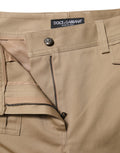 Pantalon cargo beige à taille moyenne et coupe tapered par Dolce & Gabbana, vue de face.