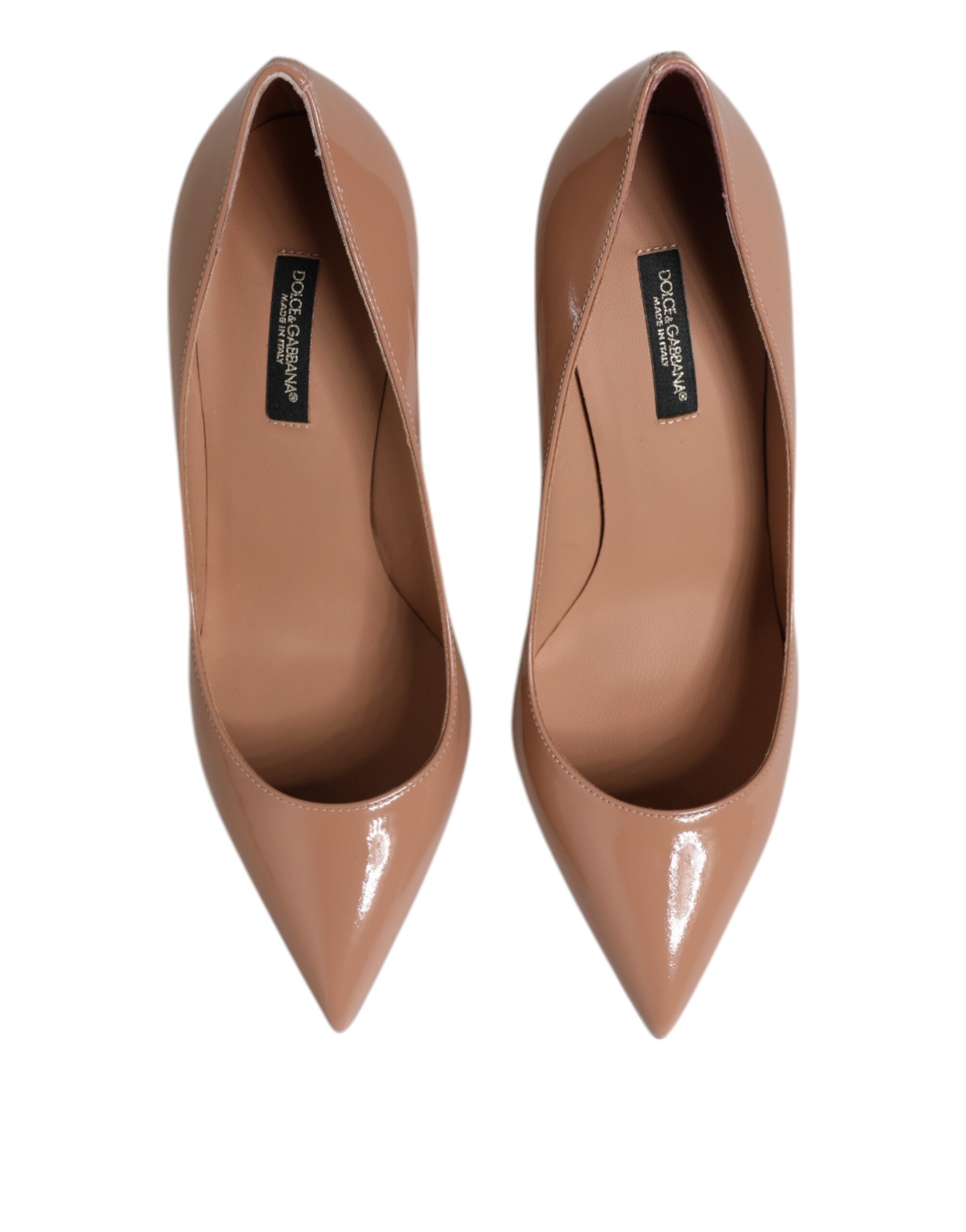 Chaussures Dolce & Gabbana stilettos en cuir verni beige, talons hauts élégants et sophistiqués.