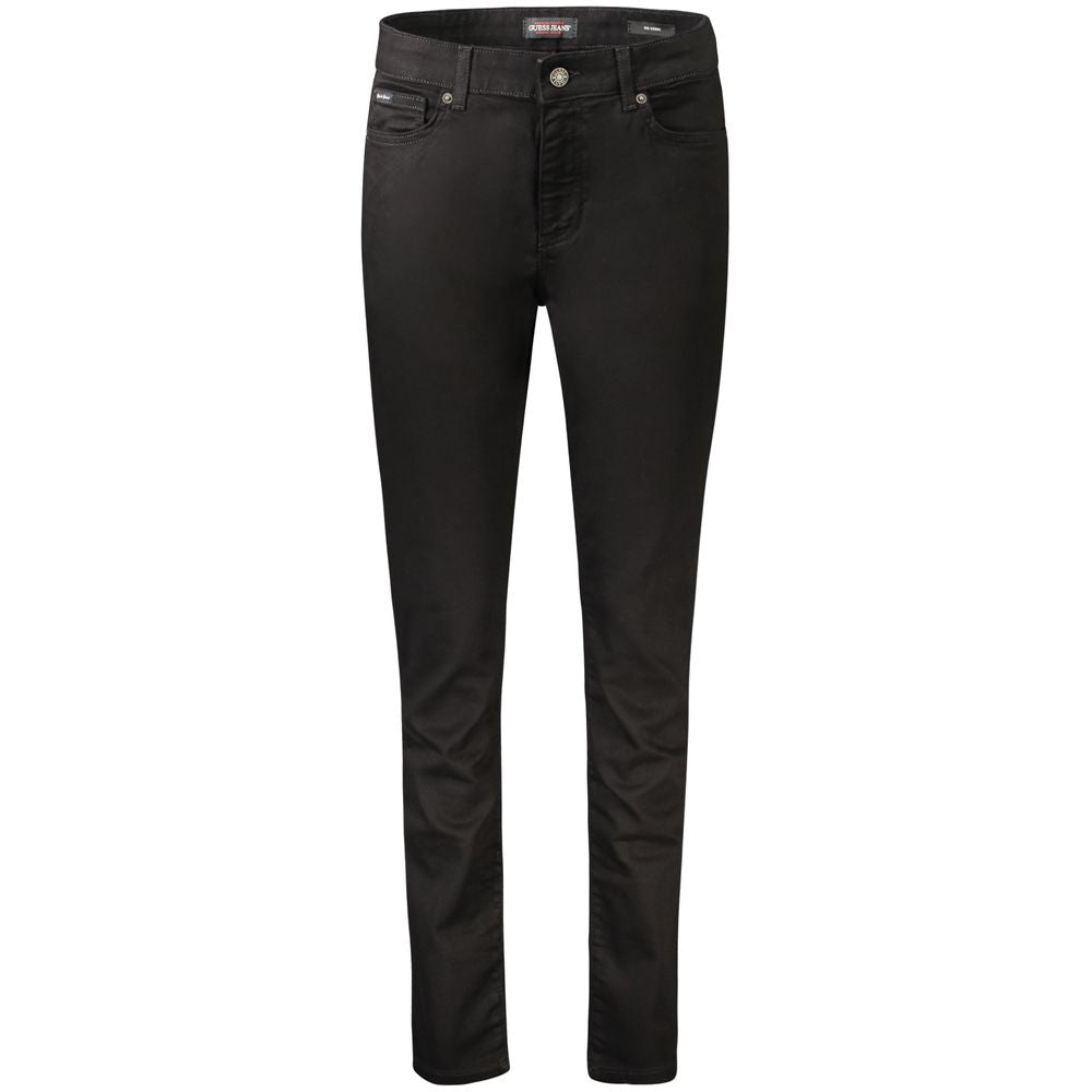 Jean skinny noir pour femmes de Guess Jeans en coton, coupe ajustée et élégante, visible sur le mannequin.