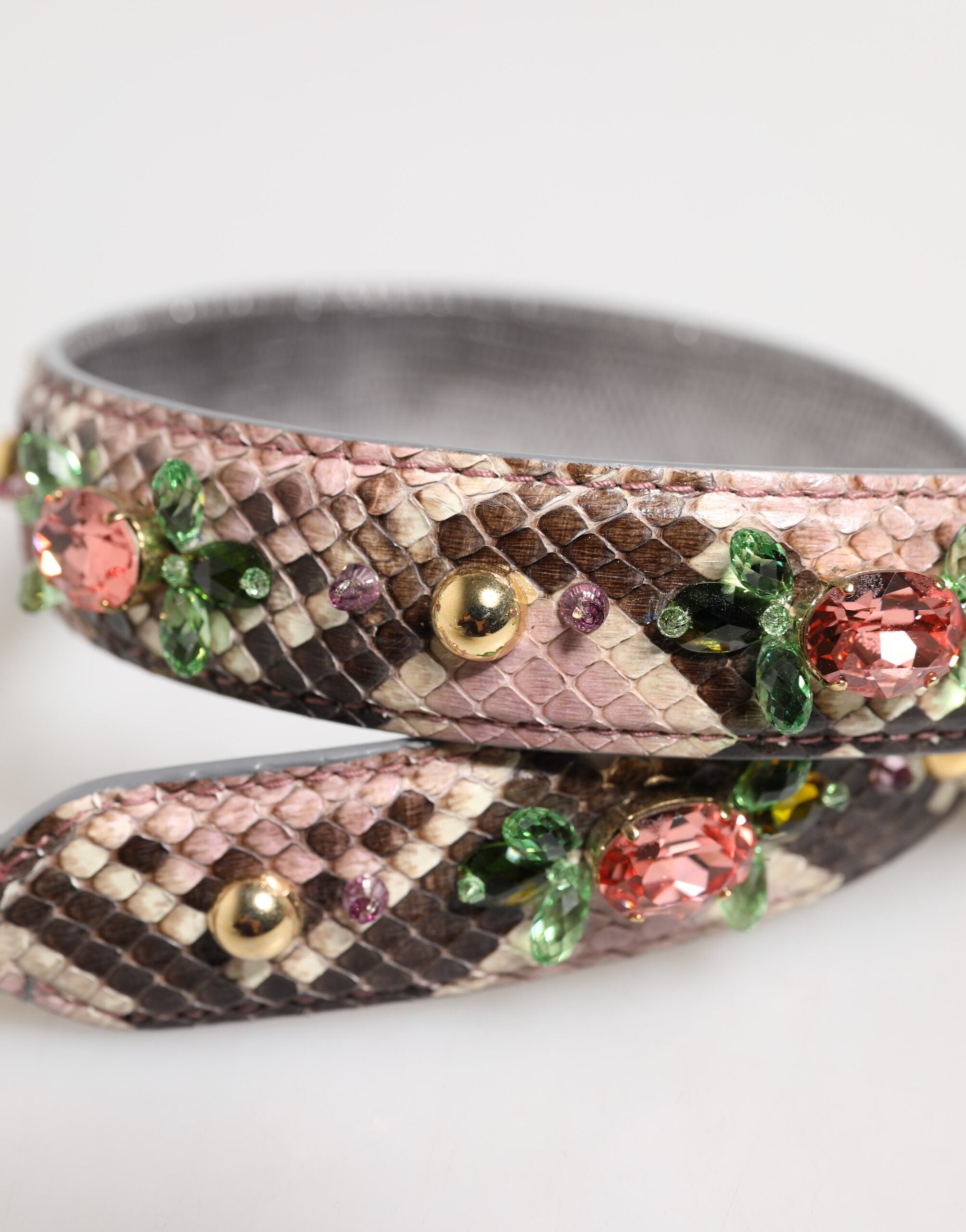 Sangle d'épaule Dolce & Gabbana en python multicolore ornée de cristaux brillants et de détails embellis.