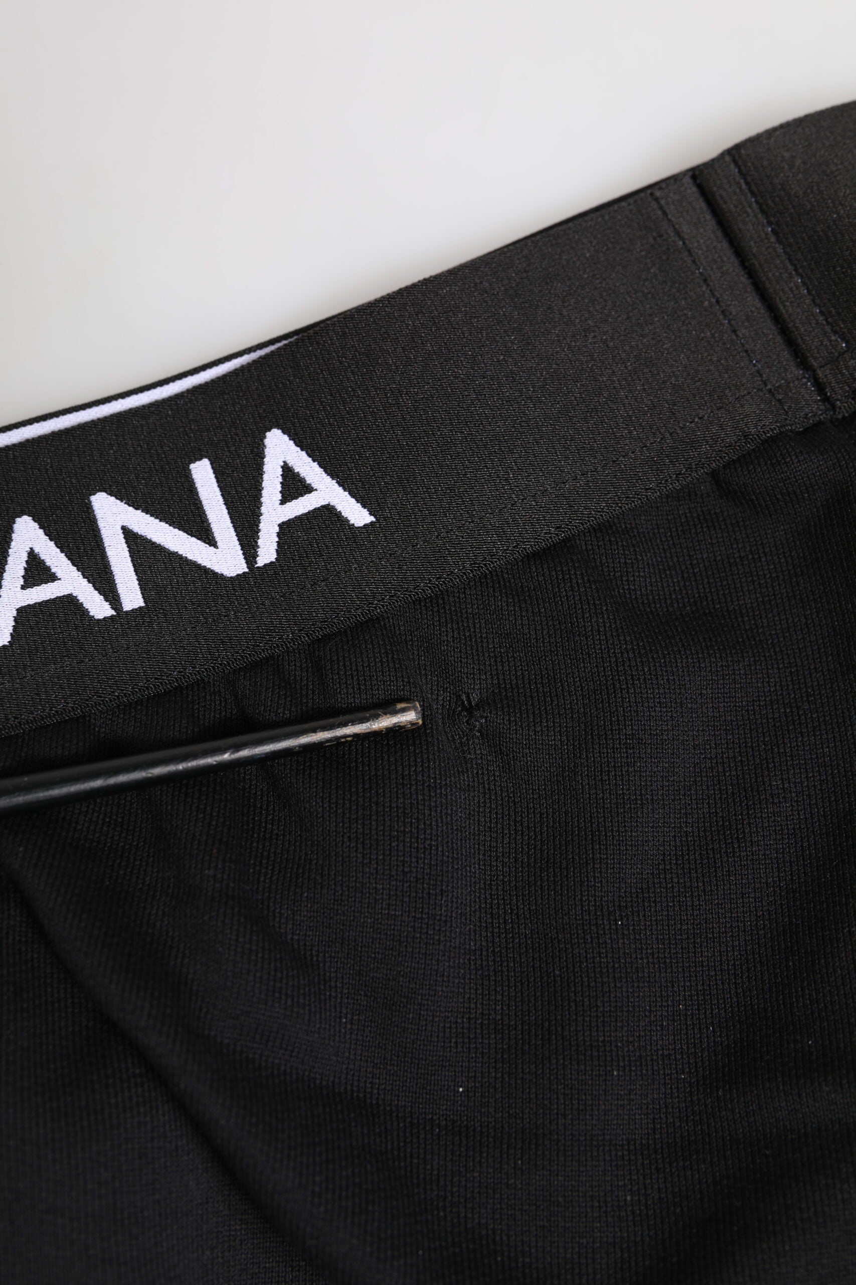 Culotte noire en coton stretch de la marque Dolce & Gabbana, sous-vêtements réguliers pour homme, vue de face.