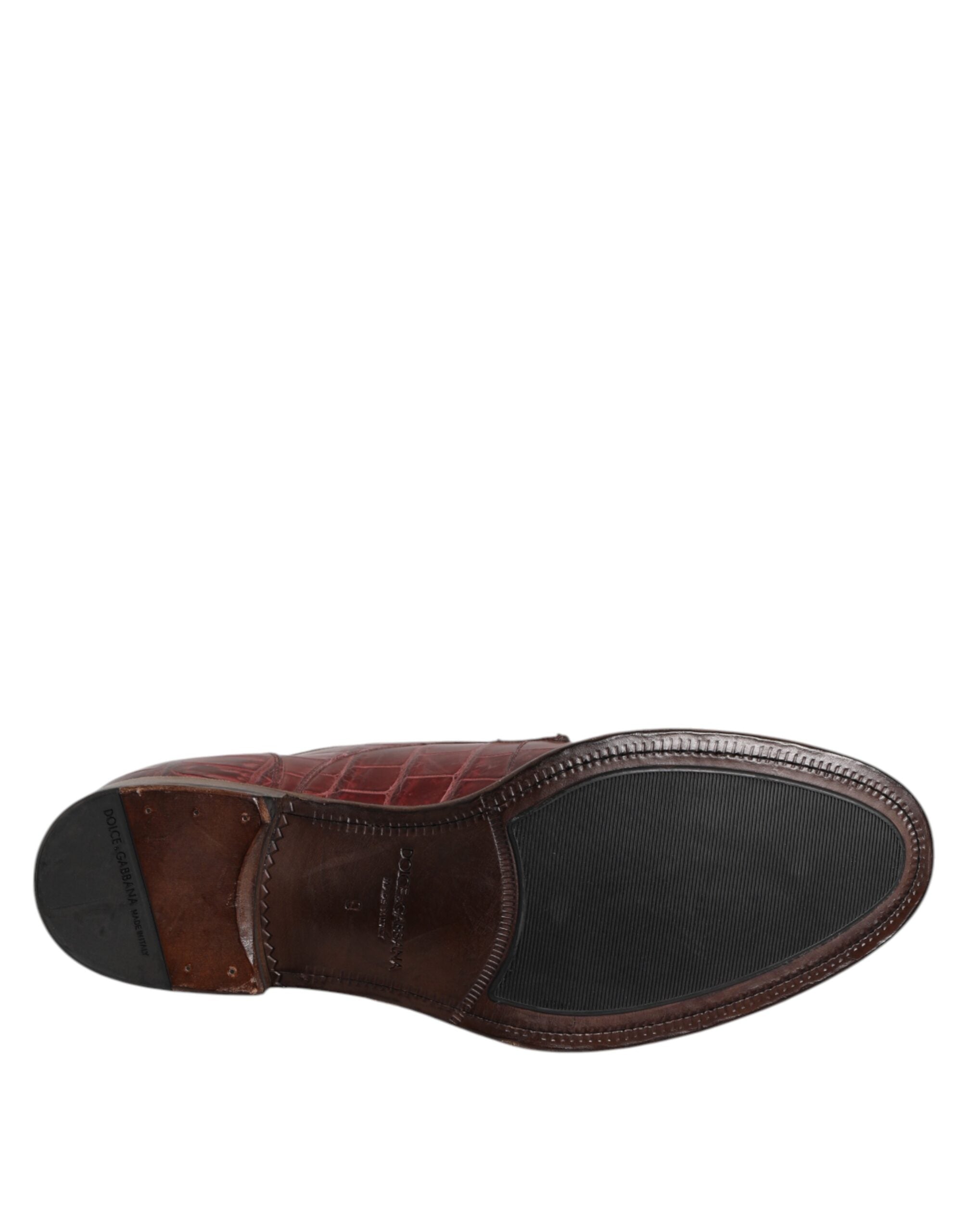 Chaussures Derby en cuir bordeaux Dolce & Gabbana à lacets, style élégant et sophistiqué pour homme.