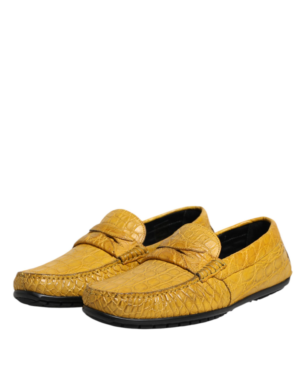Mocassins Dolce & Gabbana en cuir exotique jaune, chaussures à enfiler élégantes et confortables, vue de face.