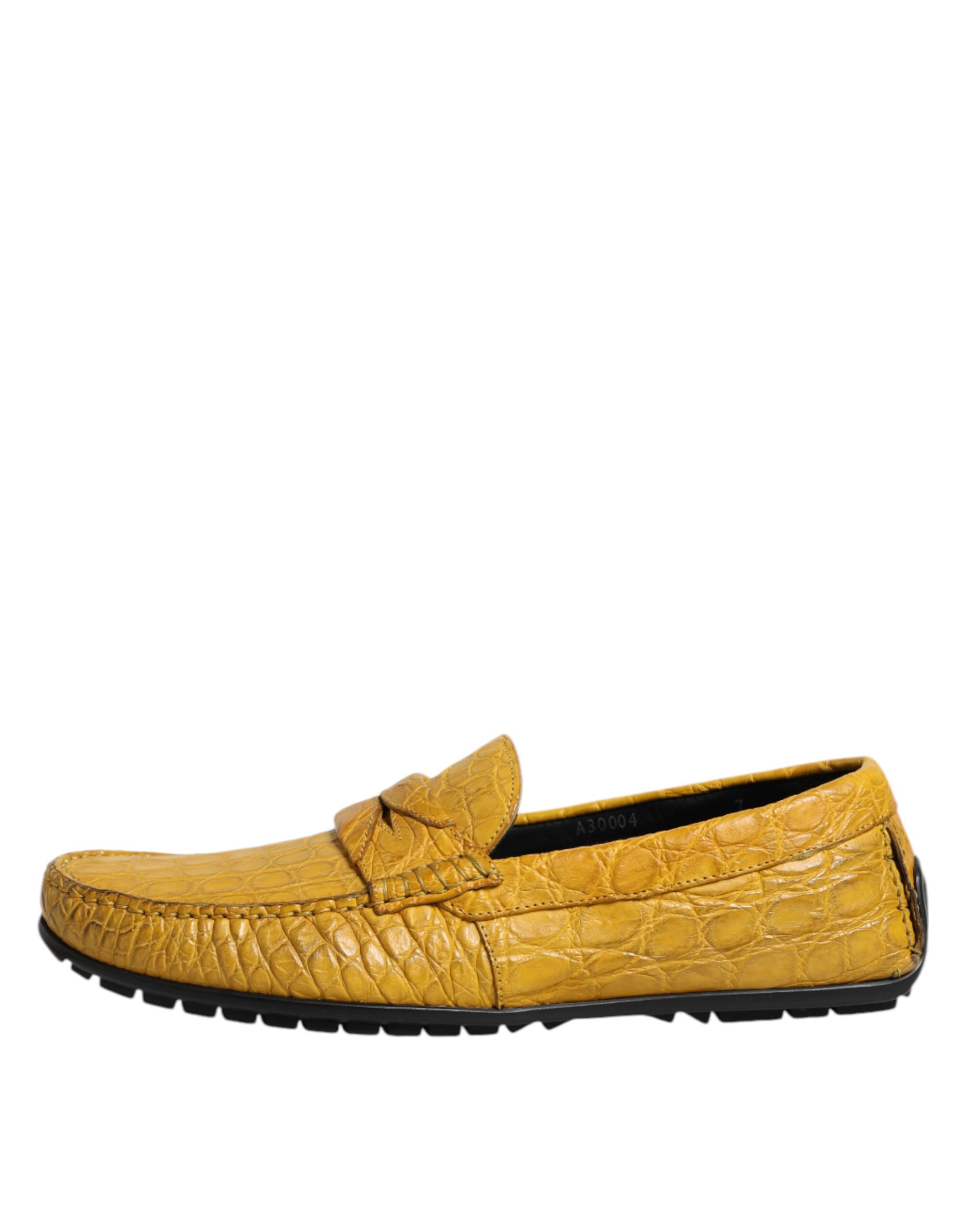 Mocassins Dolce & Gabbana en cuir exotique jaune, chaussures slip-on élégantes pour homme, vue de face.