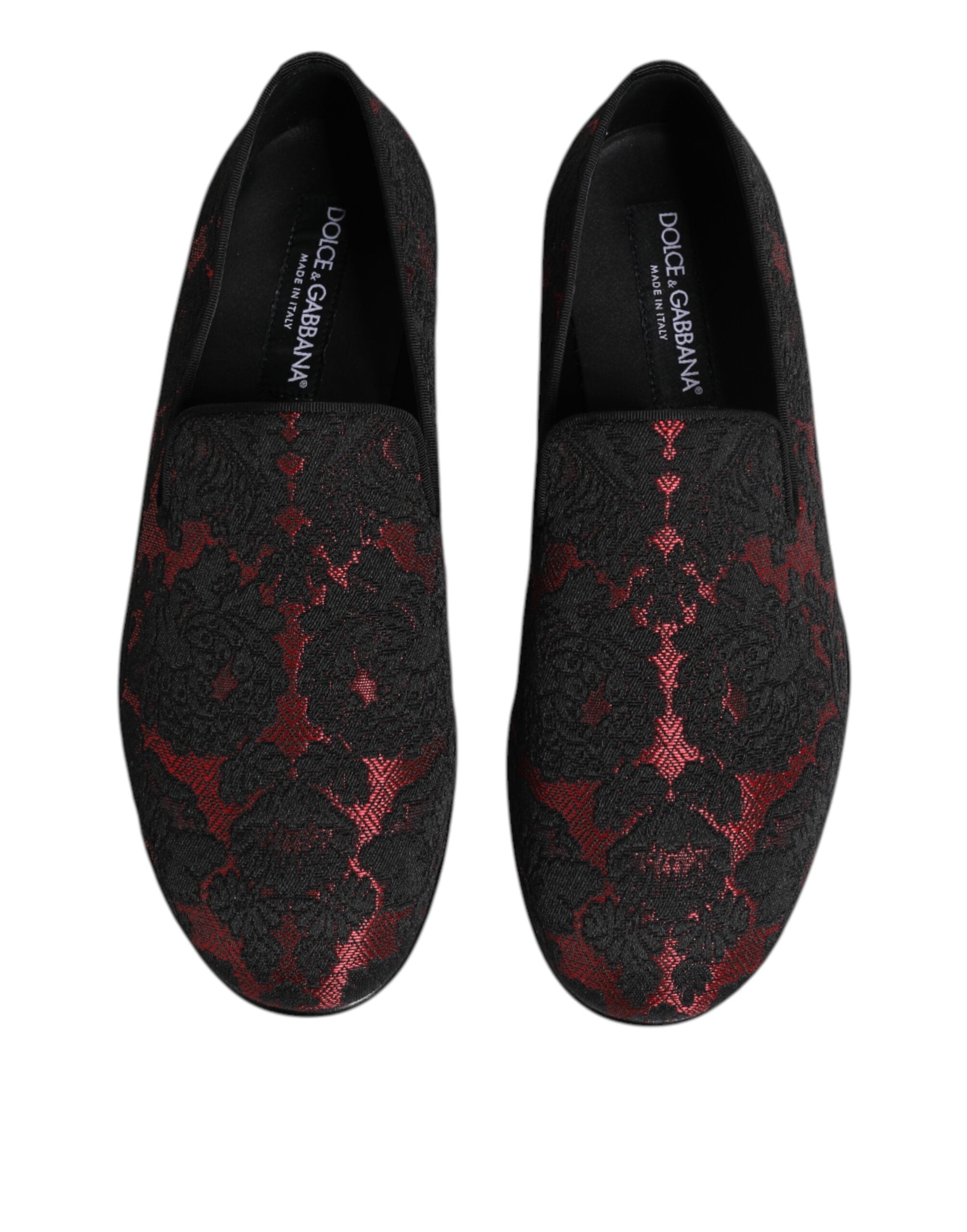Chaussures mocassins pour homme Dolce & Gabbana en jacquard rouge et noir, style slip-on élégante et sophistiquée.