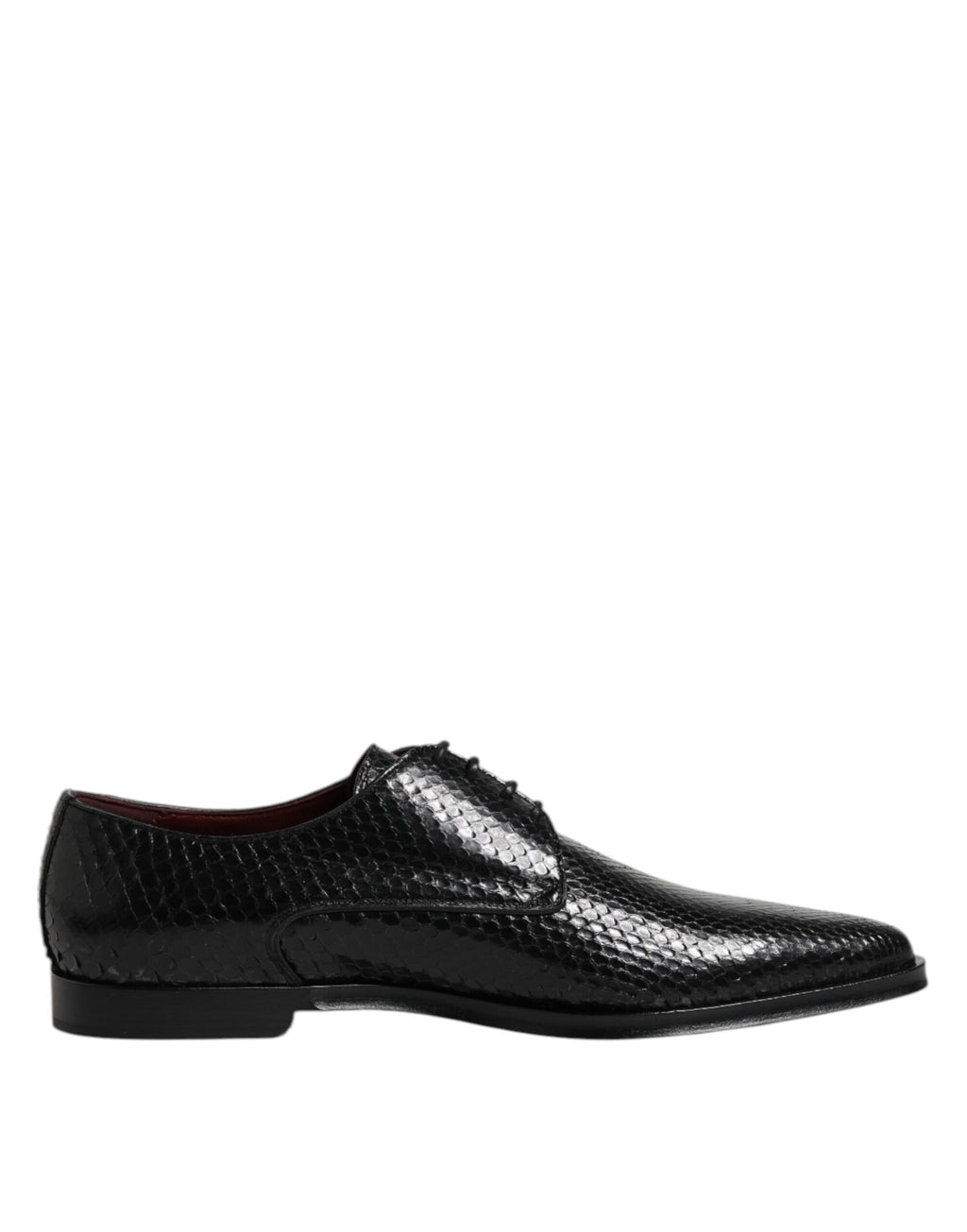 Chaussures derby en cuir noir Dolce & Gabbana pour homme avec laçage, vue en gros plan sur le dessus et la semelle.