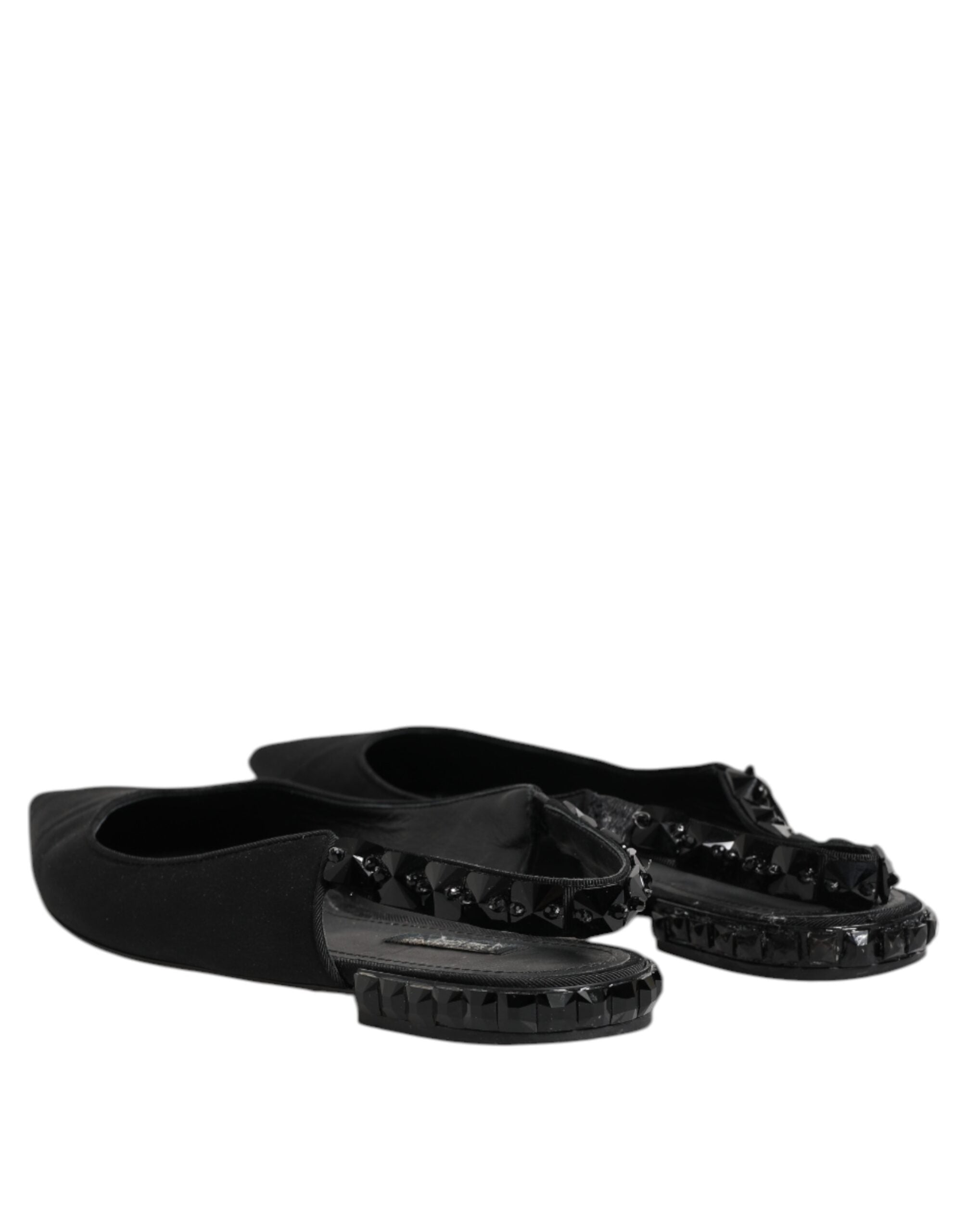 Chaussures à talons en satin noir Dolce & Gabbana avec cristaux, modèle slingback élégant et sophistiqué.