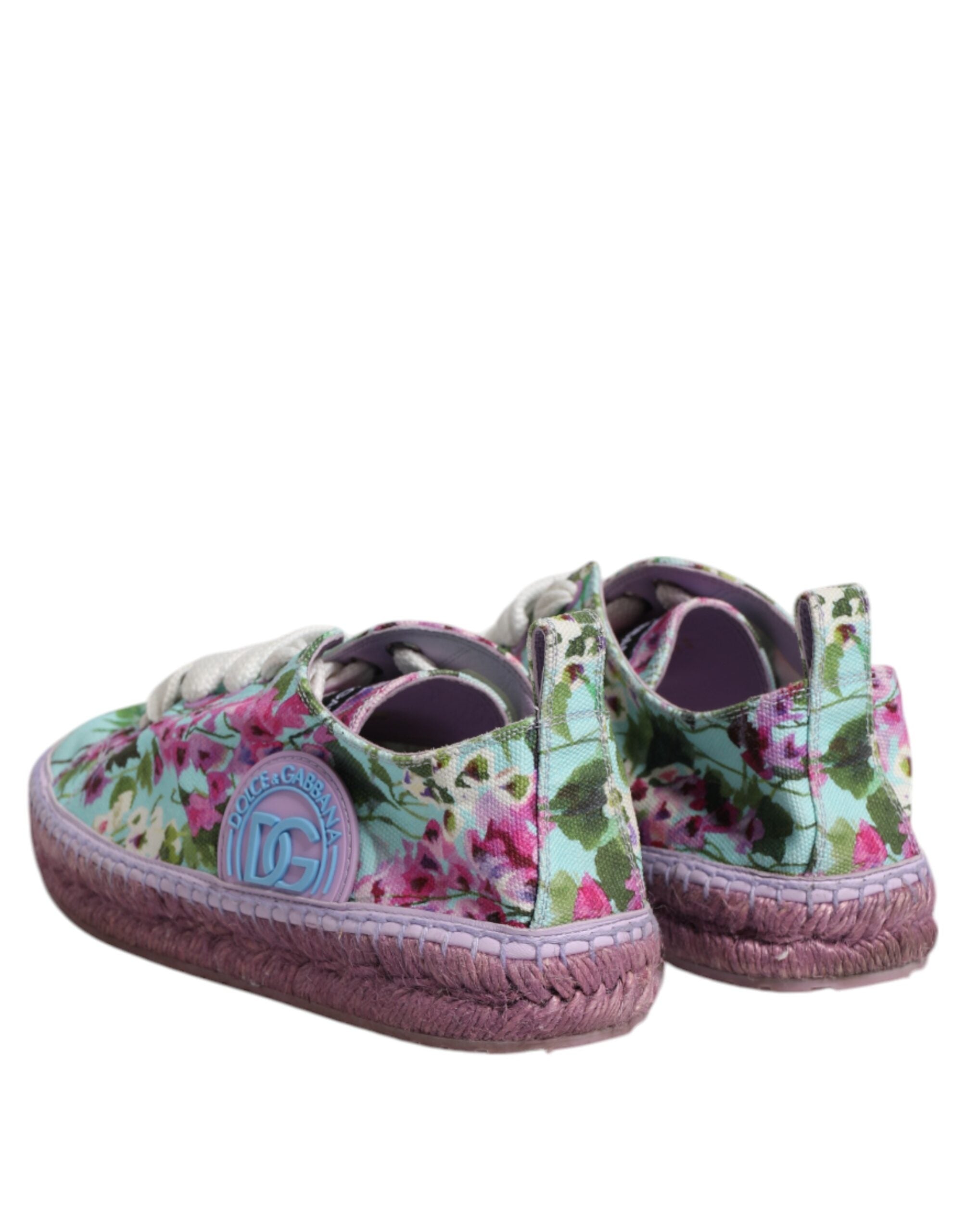 Chaussures sneakers Dolce & Gabbana en toile multicolore avec semelle en corde, style espadrilles pour femmes.