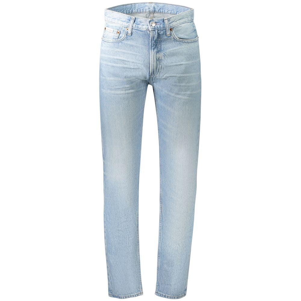 Jeans homme en coton Calvin Klein Azzurro, coupe classique, détail de la ceinture et des poches, couleur bleue claire.