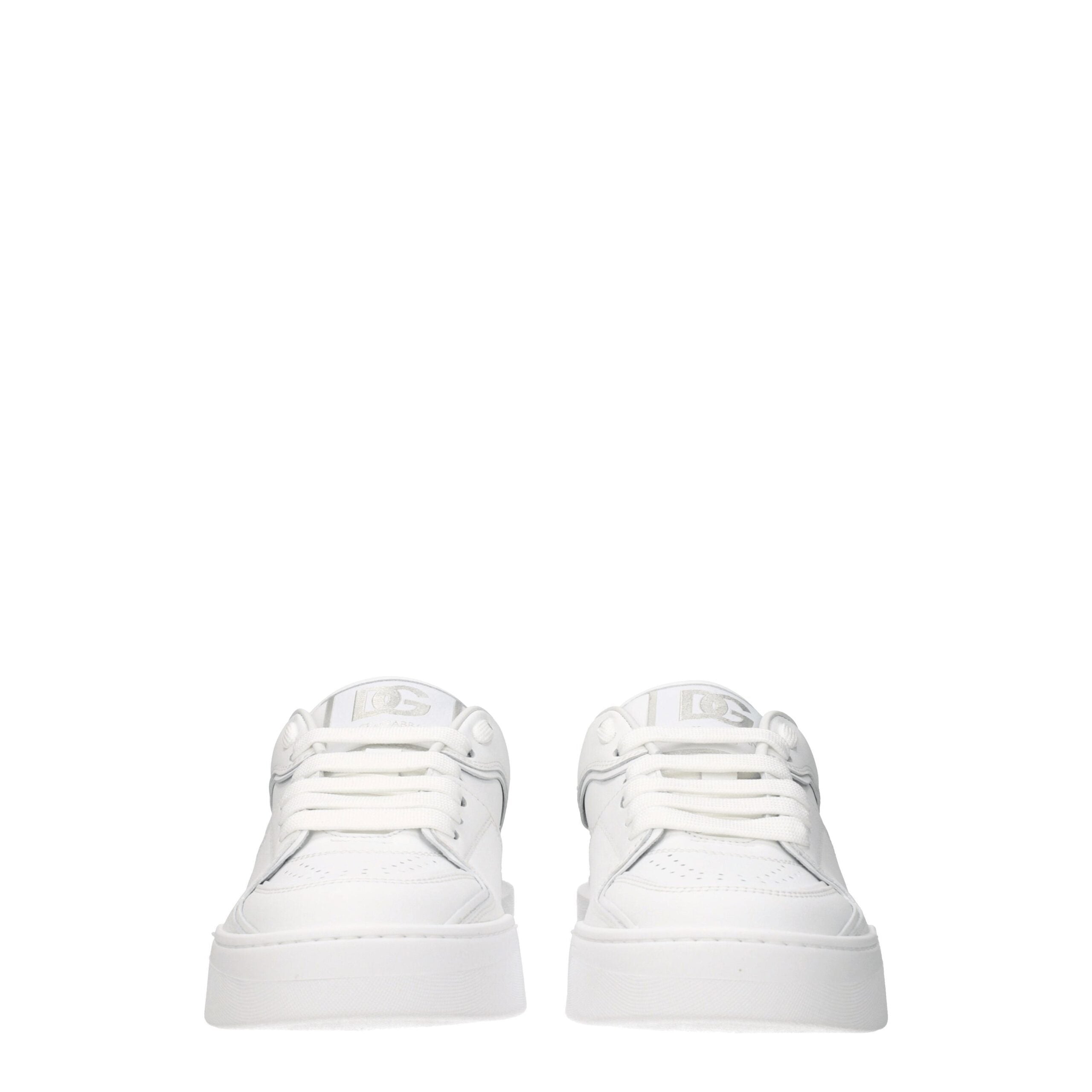 Chaussures basses en cuir blanc Dolce & Gabbana, sneakers élégants pour homme ou femme, vues de face.