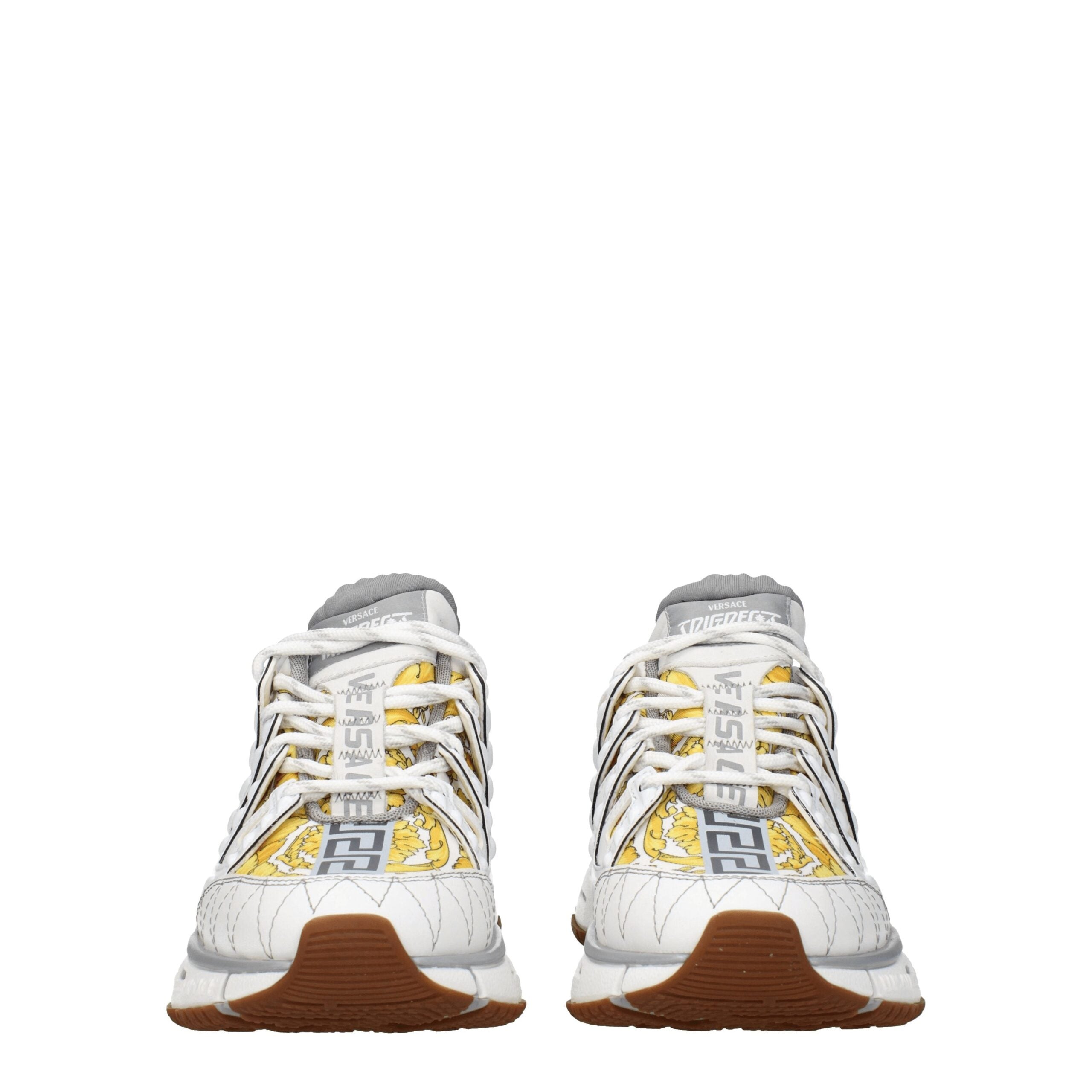 Chaussures de sport blanches Versace en tissu, baskets athlétiques élégantes avec logo distinctif, pour un style sportif sophistiqué