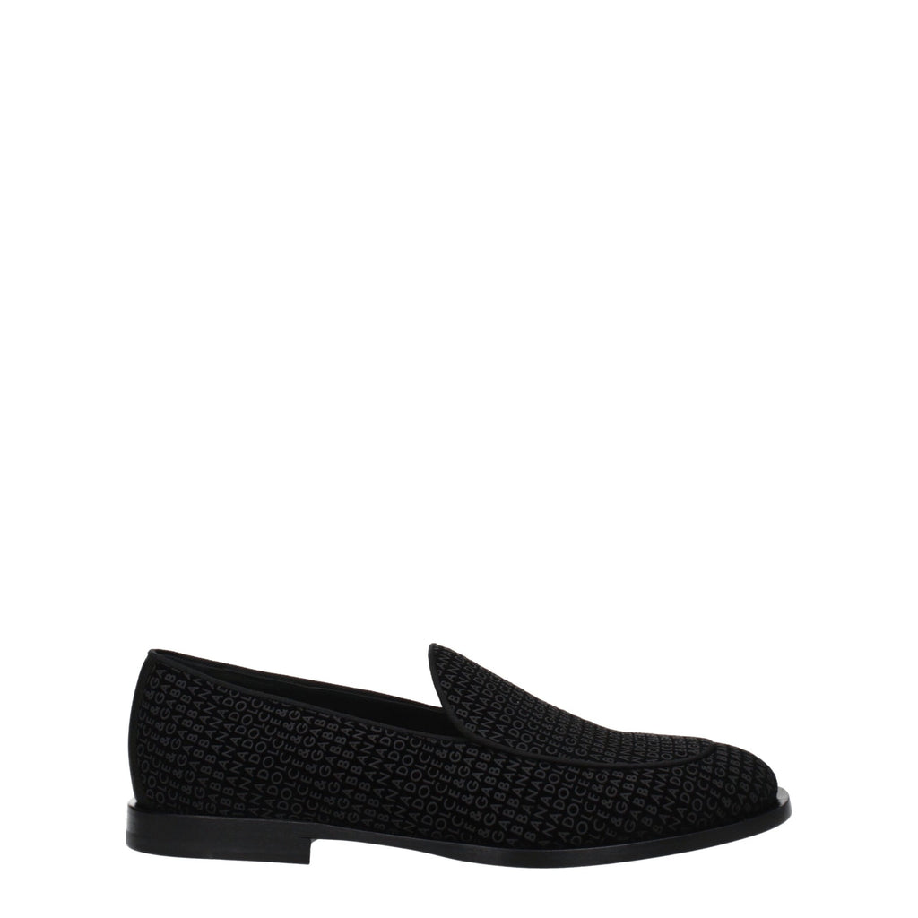 Chaussures loafers en velours noir Dolce & Gabbana, slip-on élégants pour femme avec finition raffinée.