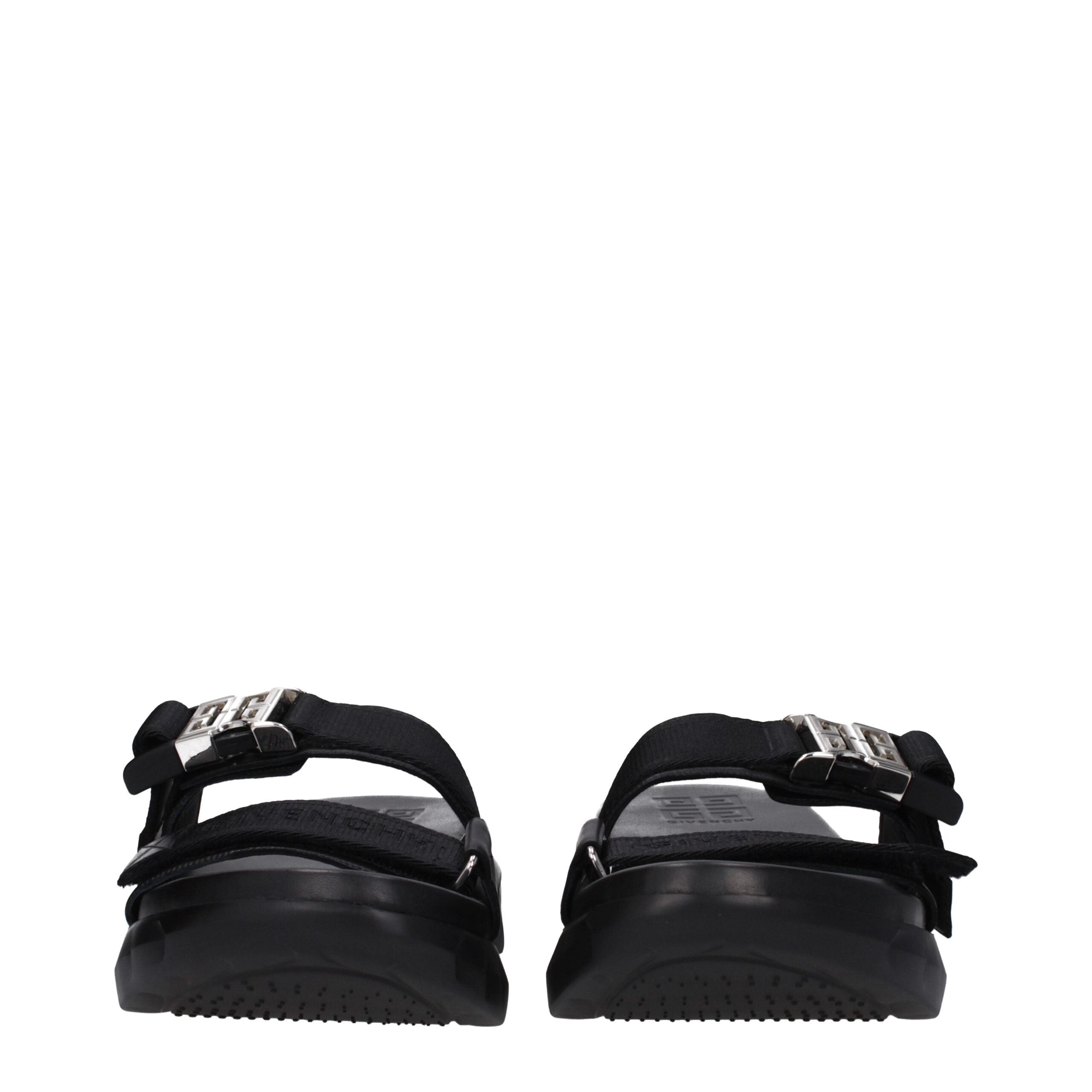 Chaussons en tissu noir Givenchy pour homme, détails élégants et design sophistiqué, parfaits pour un confort haut de gamme.