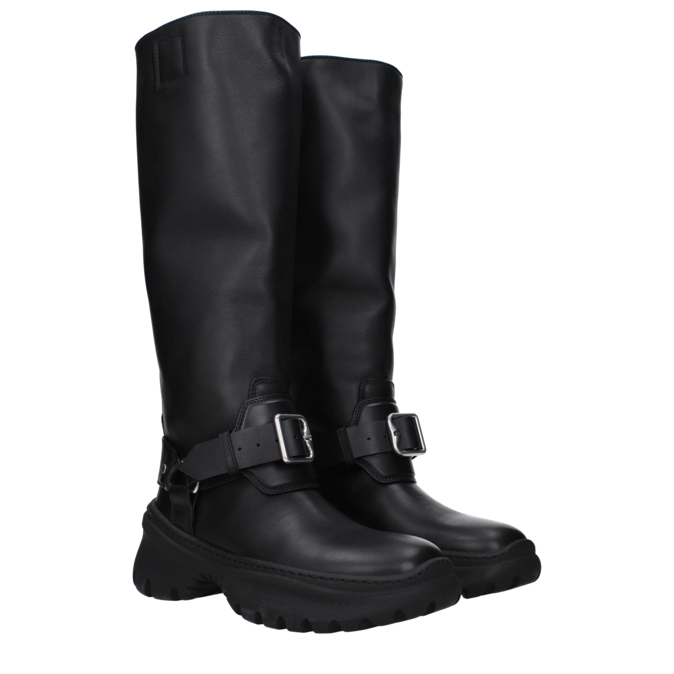 Bottes en cuir noir Burberry pour femmes, élégantes et sophistiquées, visibles avec détails de couture et semelle en cuir.