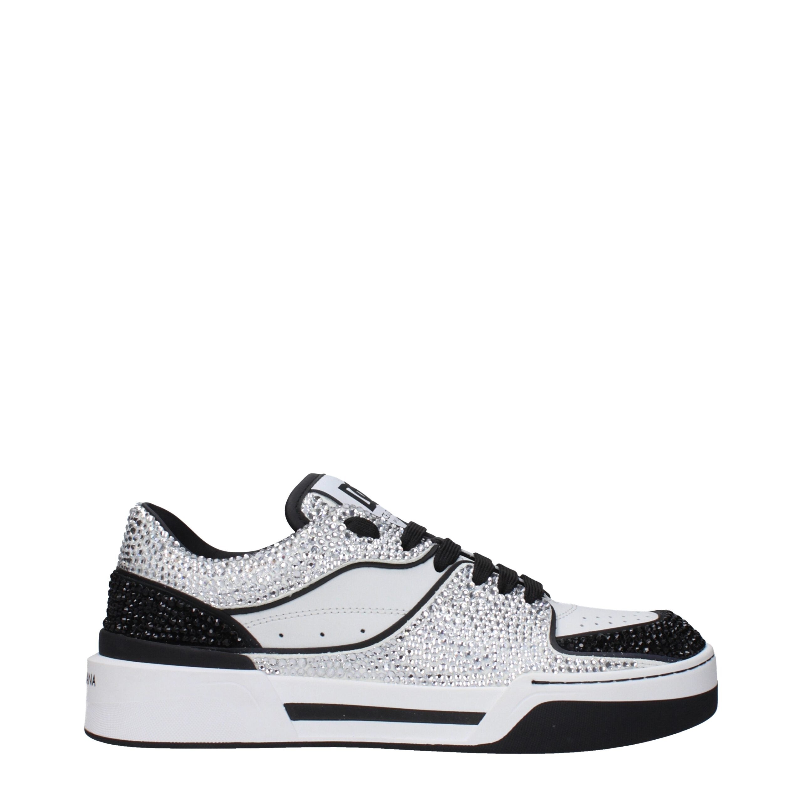 Chaussures sneakers basses en cuir blanc Dolce & Gabbana, vue de face, avec détails en cuir et semelle blanche élégante.