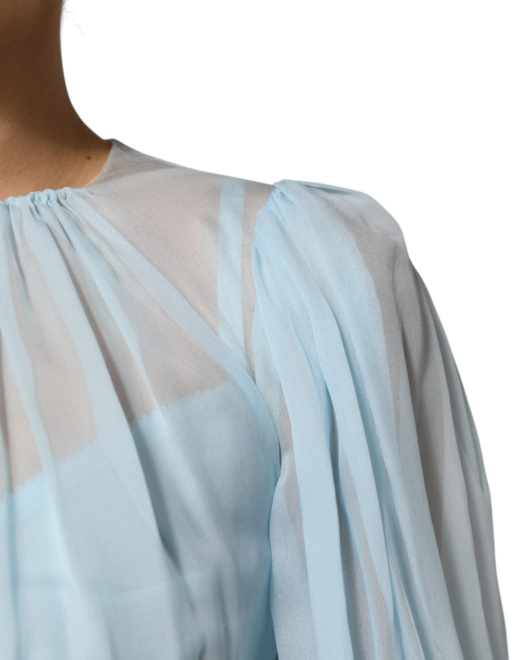 Robe midi en soie deux tons rose et bleu clair de Dolce & Gabbana, élégante et fluide, avec un design sophistiqué.