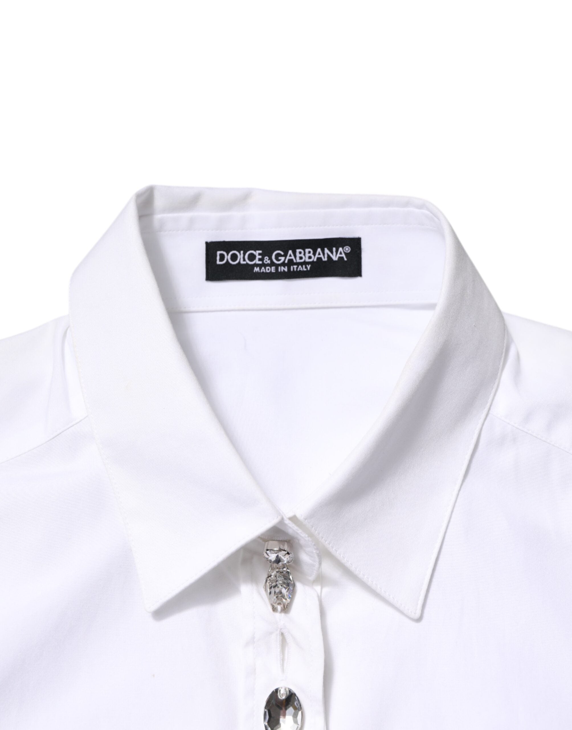 Chemise blanche Dolce & Gabbana avec col orné de cristaux, élégante et sophistiquée pour un style raffiné.