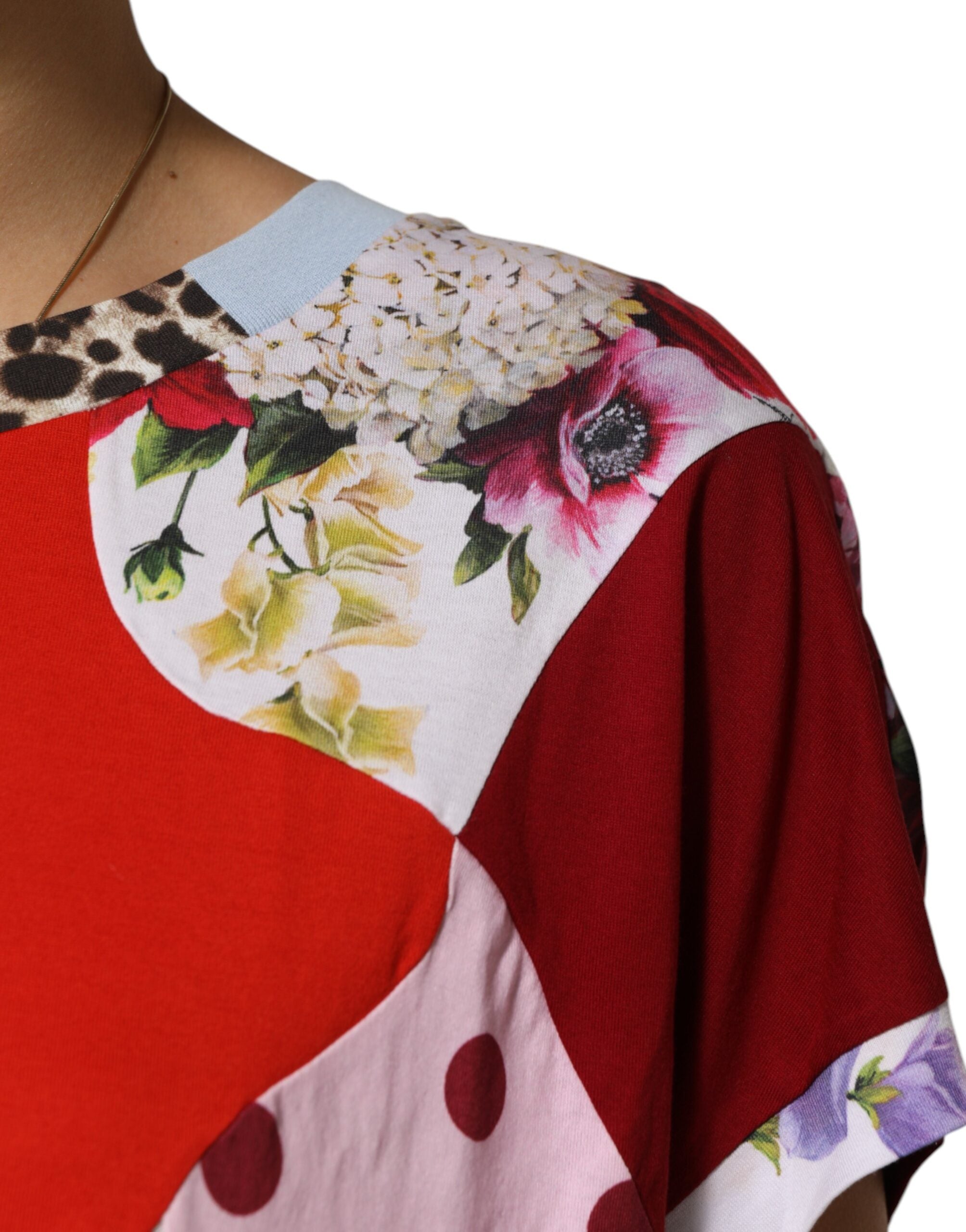 Blouse Dolce & Gabbana en coton et soie à patchwork multicolore, vue de face, détails colorés et tissu élégant.