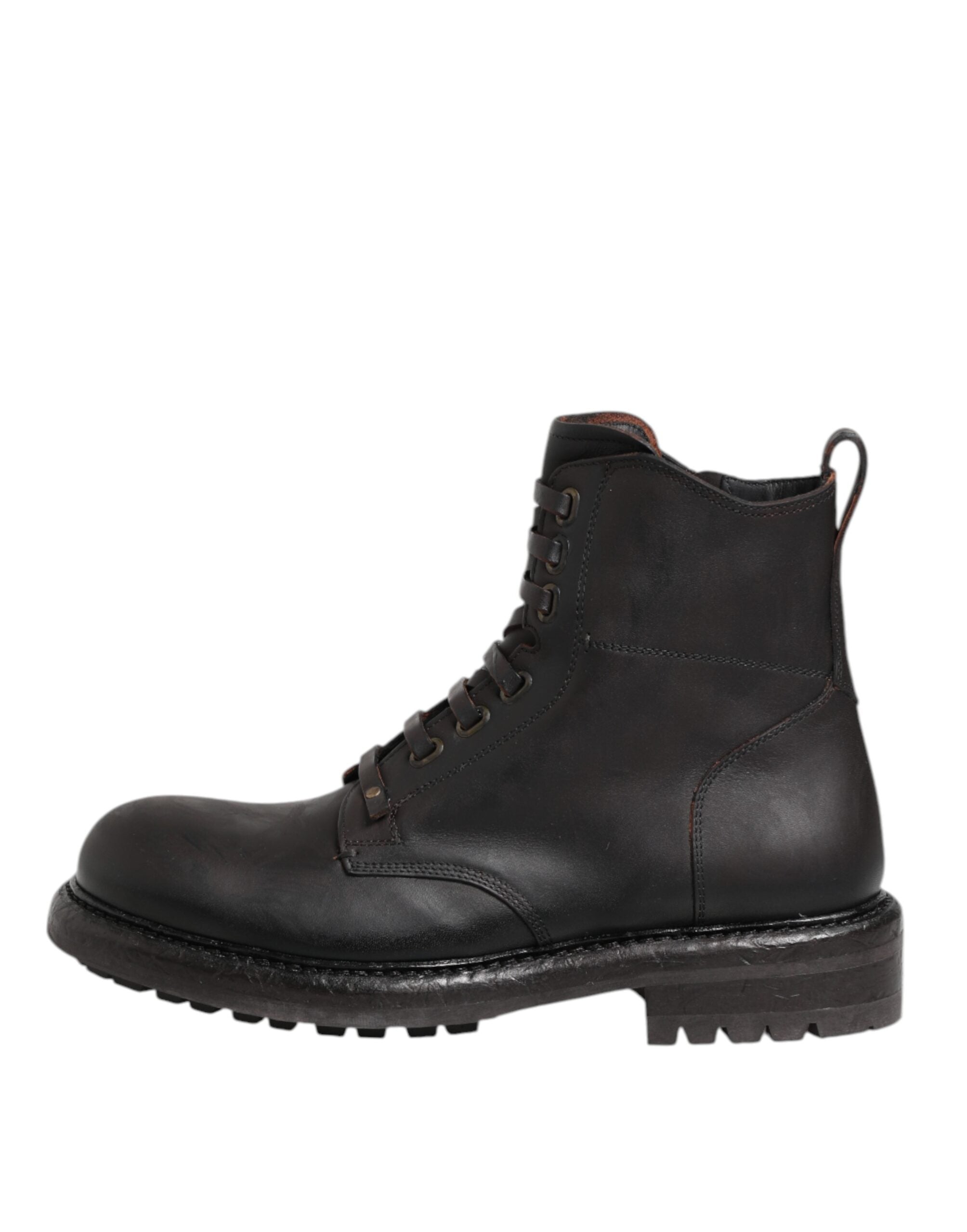 Bottes mi-mollet en cuir marron foncé avec lacets, style élégant de Dolce & Gabbana, vue de face.