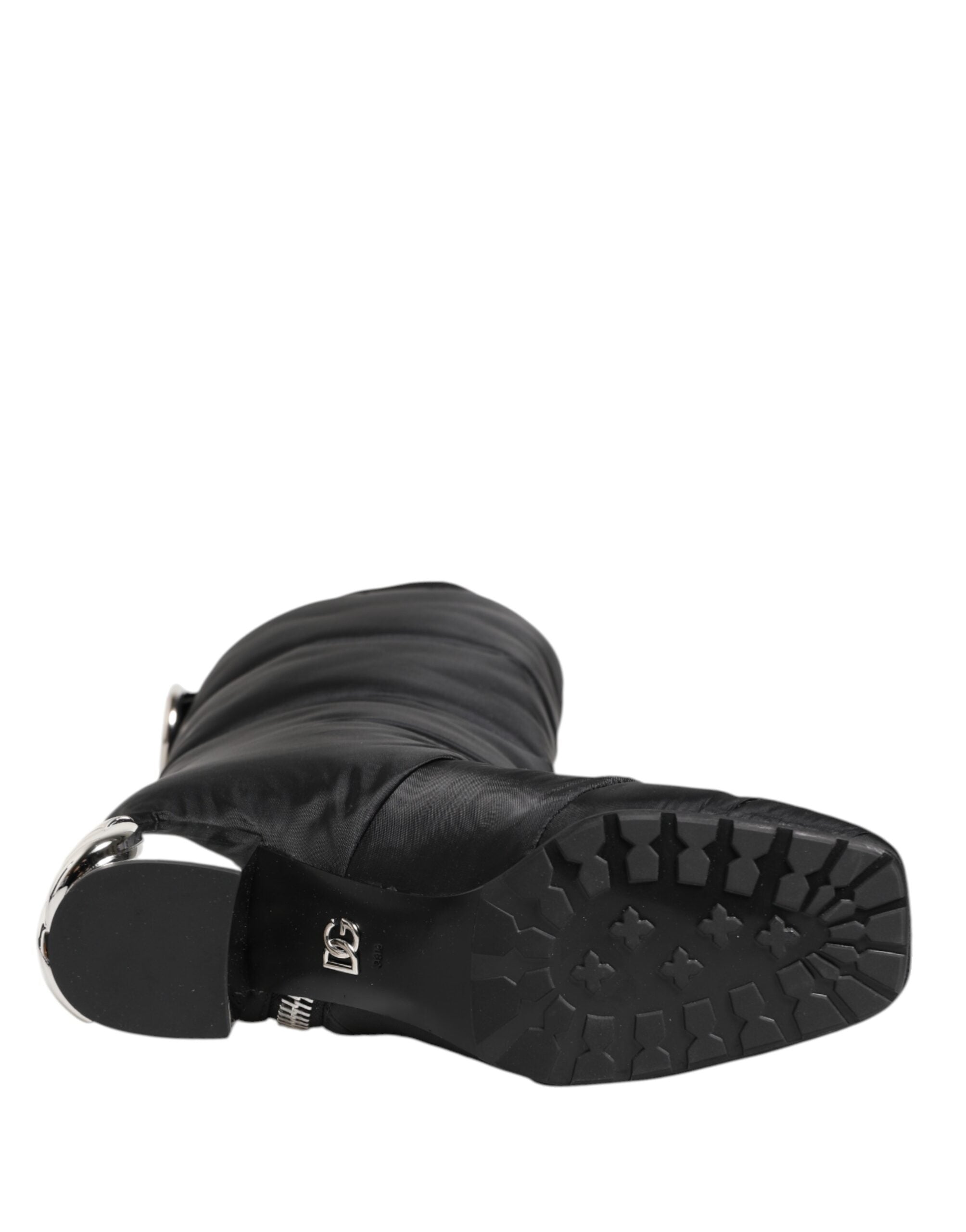 Bottes noires Dolce & Gabbana en cuir rembourré mi-mollet avec logo sur le talon et semelle à talon.