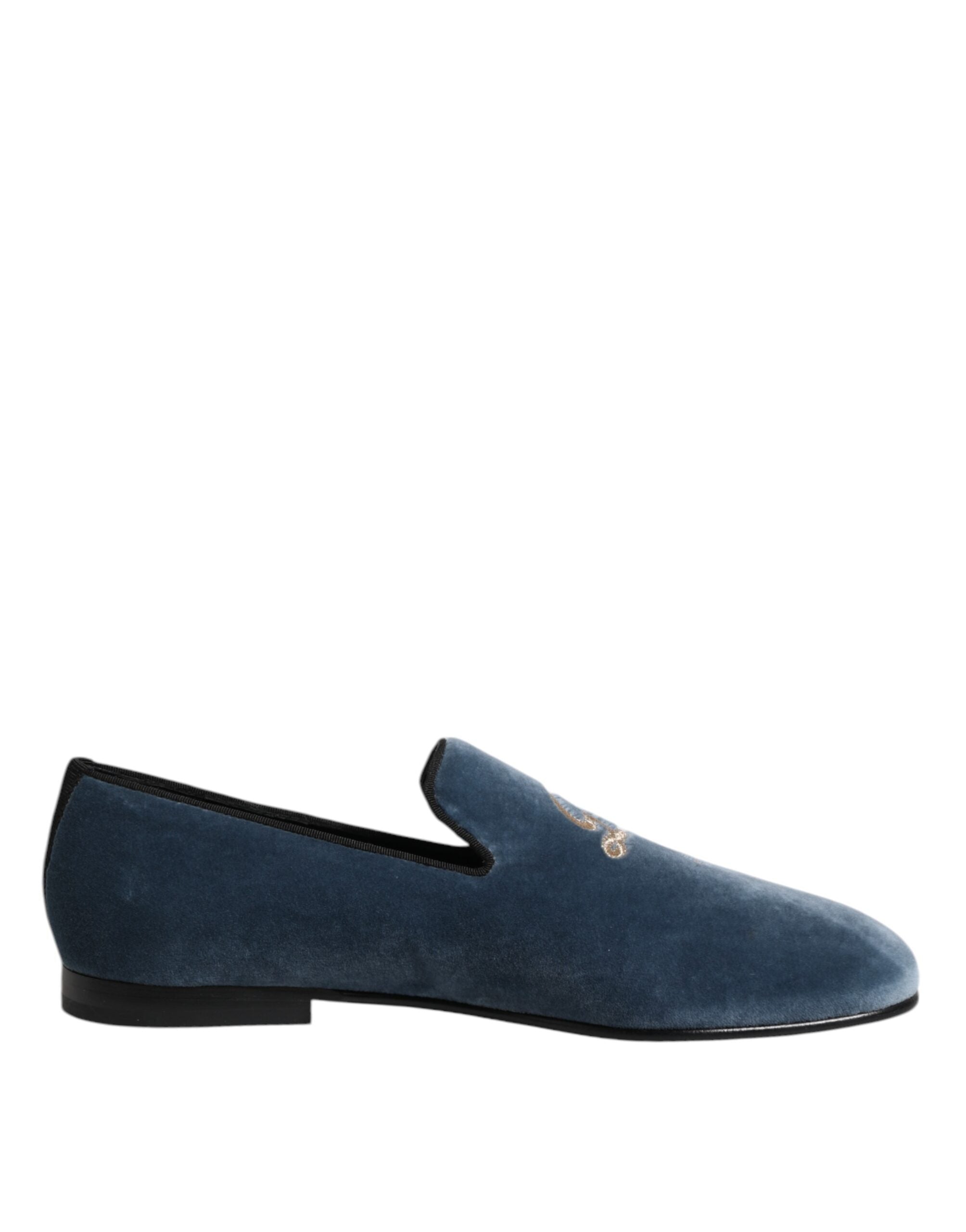Chaussures formelles Dolce & Gabbana Blue Velvet DG Logo, loafers en velours bleu avec logo Dolce & Gabbana visible.