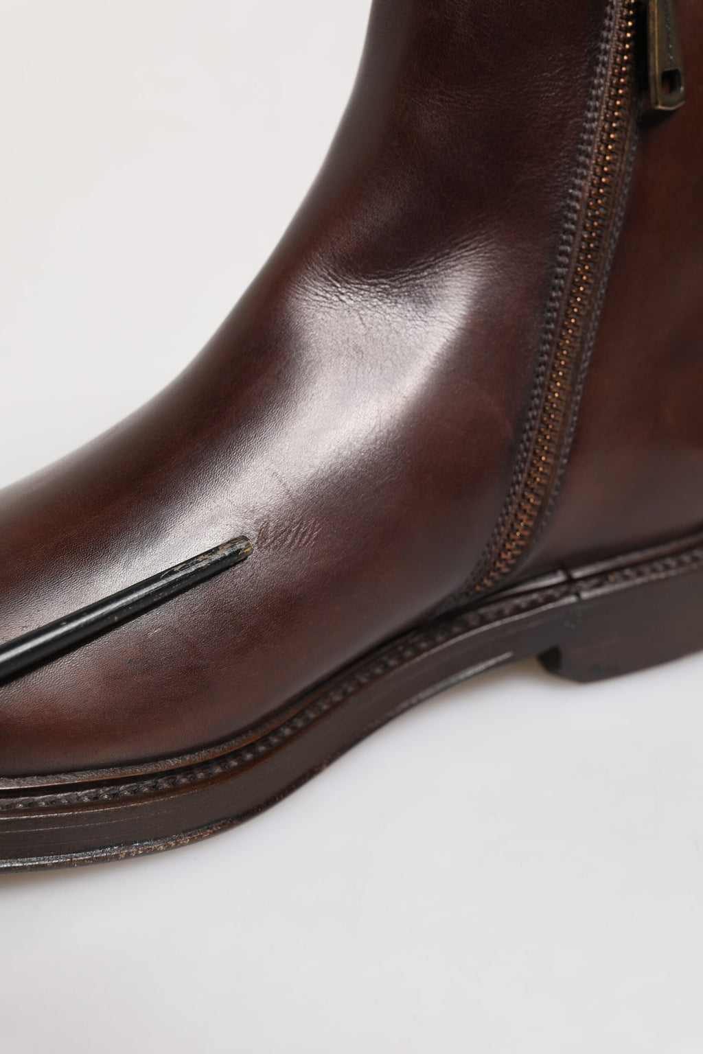Bottes en cuir marron Dolce & Gabbana Chelsea mi-mollet, style élégant et confortable pour femmes.