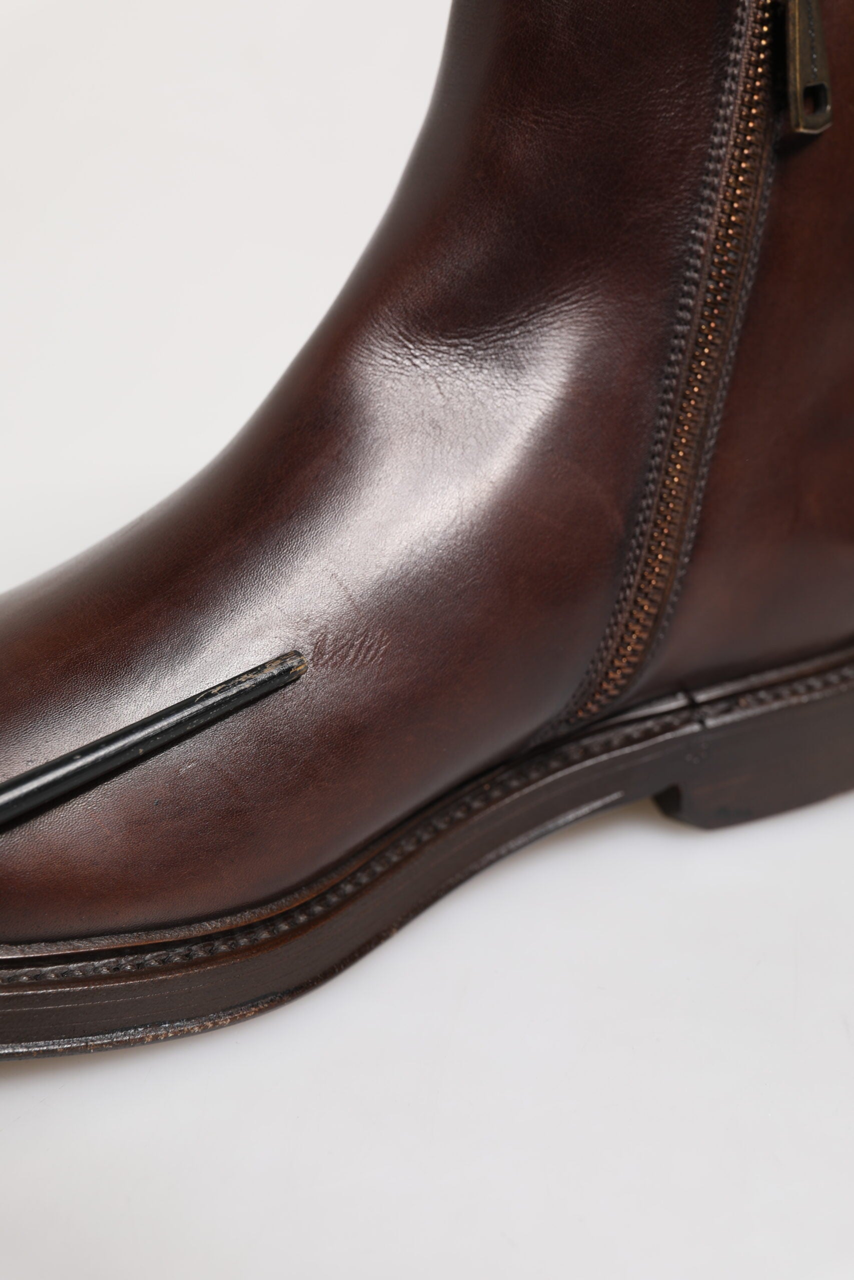 Bottes en cuir marron Dolce & Gabbana Chelsea mi-mollet, style élégant et confortable pour femmes.