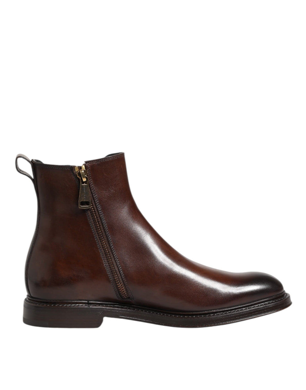 Bottes en cuir marron Chelsea Dolce & Gabbana, mi-mollet, avec semelle épaisse et design élégant.