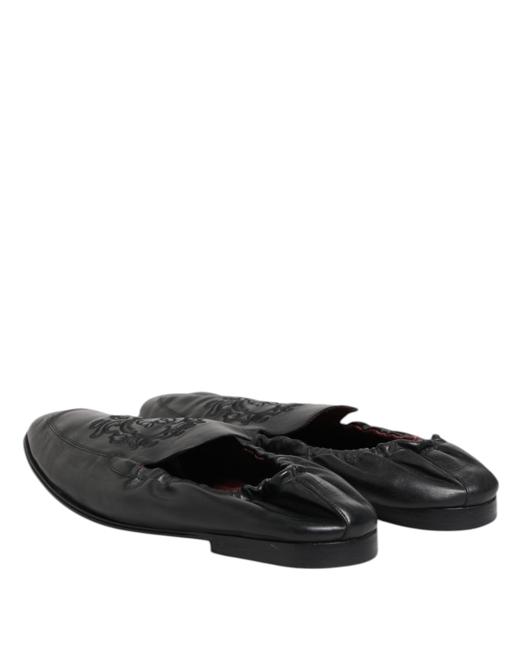 Chaussures mocassins Dolce & Gabbana en cuir noir pour homme, chaussons plats slip-on élégants et confortables.