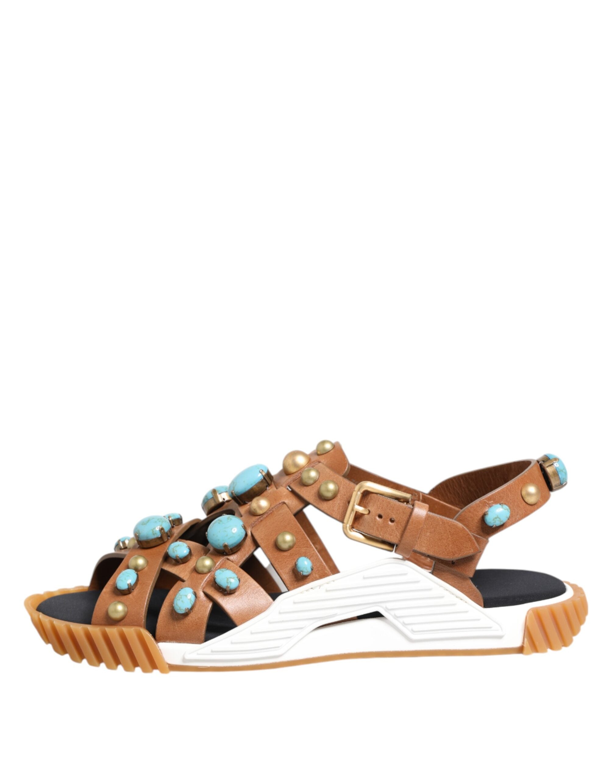 Sandales Dolce & Gabbana en cuir marron avec clous, chaussures élégantes à semelle plate et style sophistiqué.