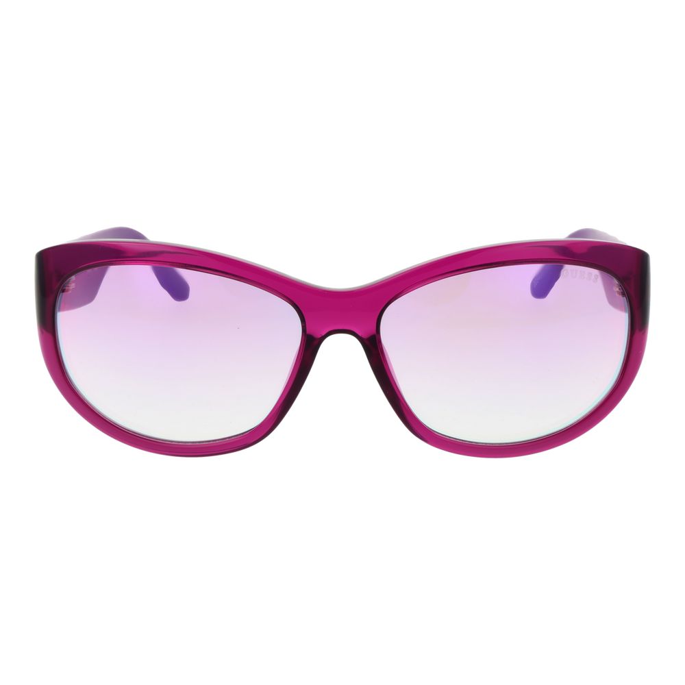 Lunettes de soleil en plastique violet de la marque Guess, mode tendance avec monture élégante et design moderne.
