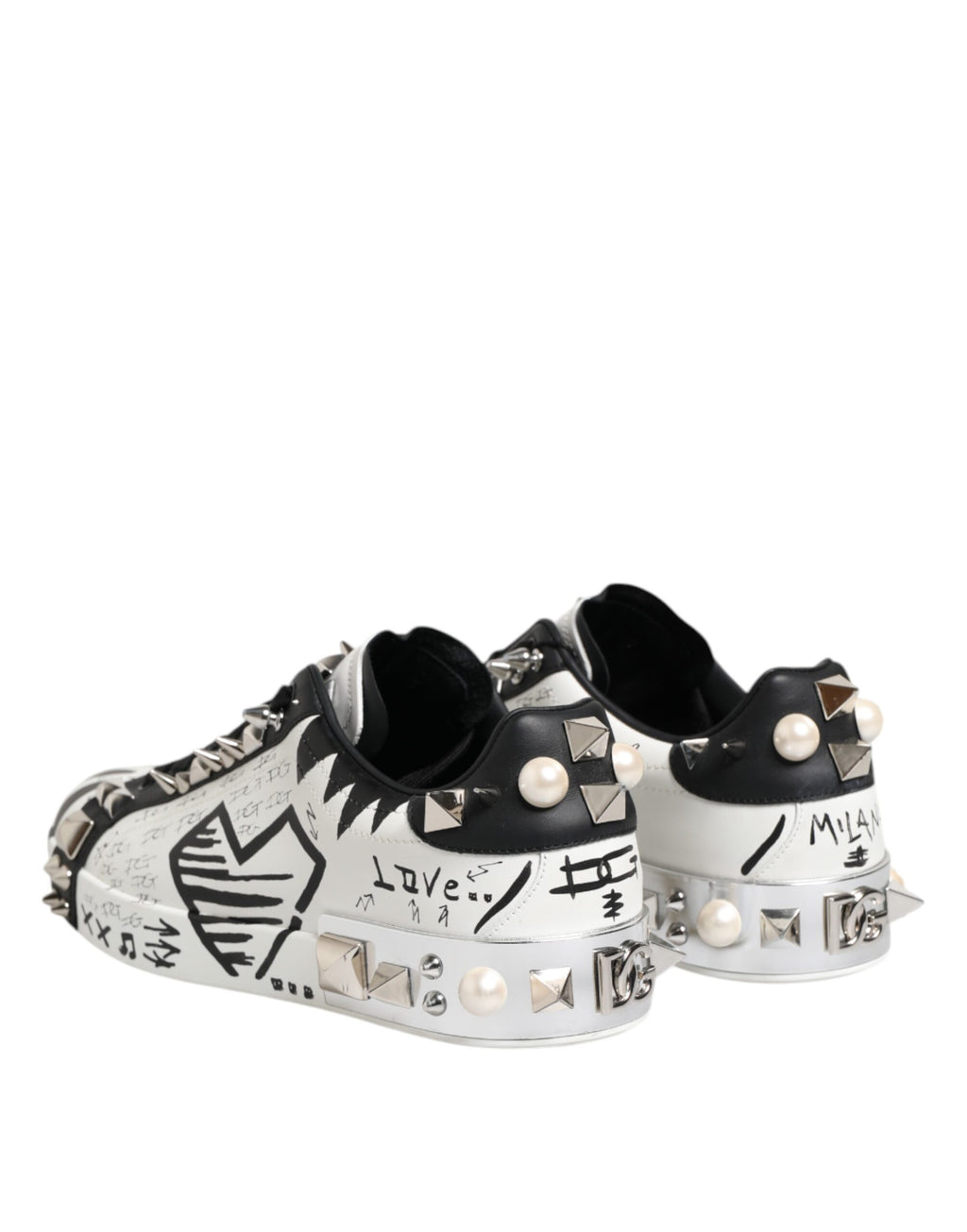 Chaussures sneakers basses Dolce & Gabbana noir et blanc à clous, style décontracté avec semelle en caoutchouc.